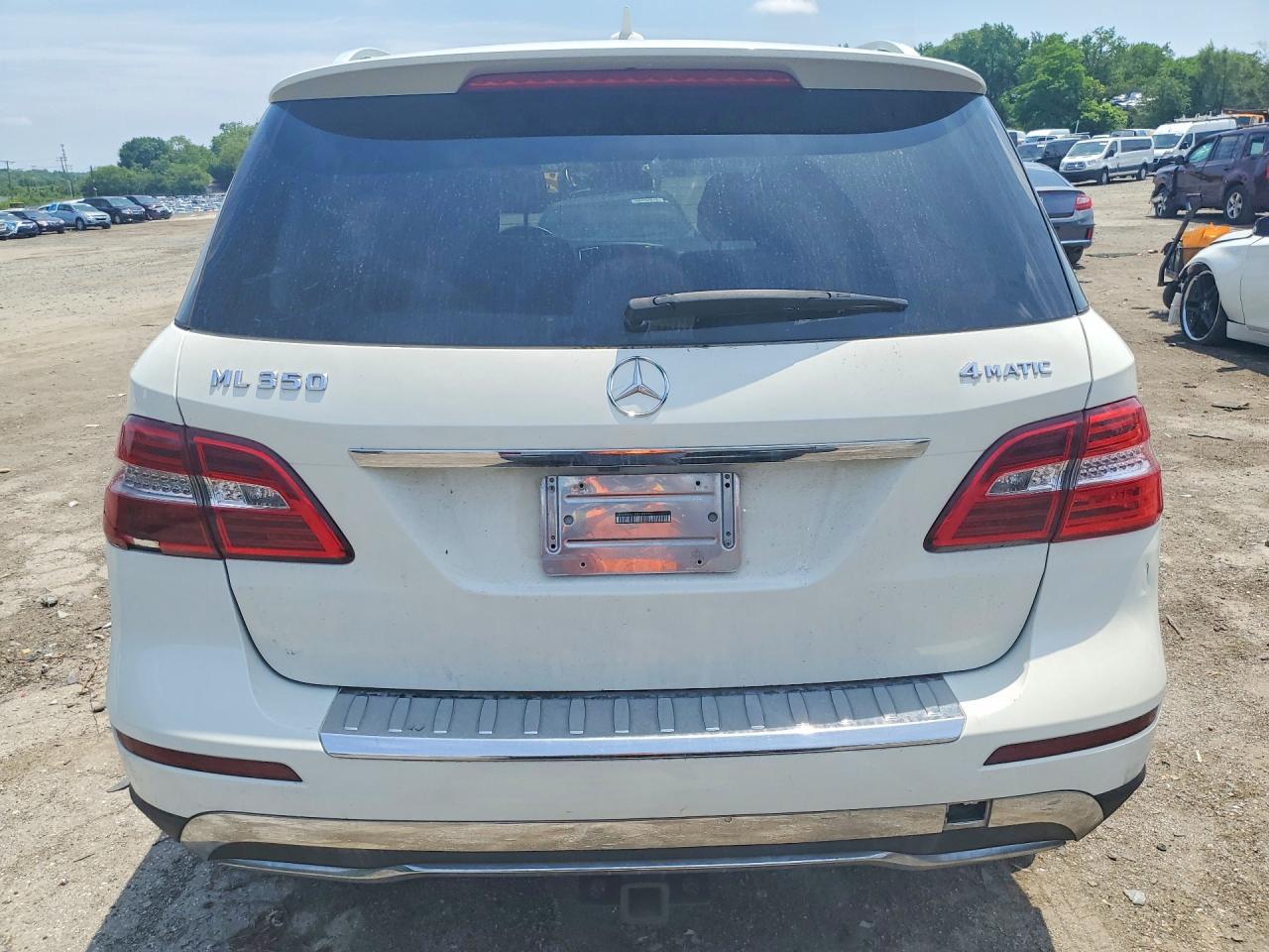 2013 Mercedes-benz Ml 350 4matic White vin: 4JGDA5HB1DA188119