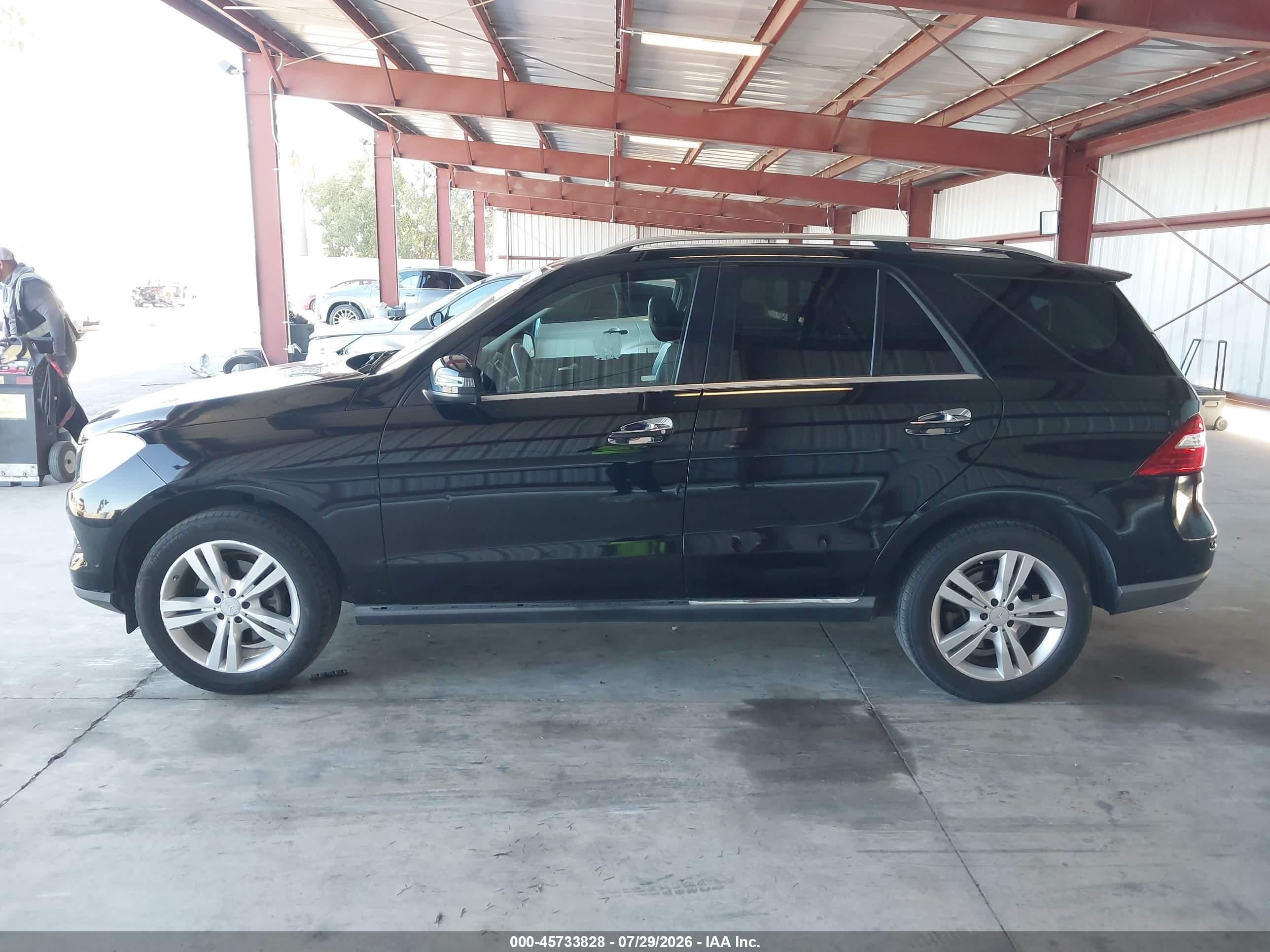 2014 Mercedes-benz Ml 350 4matic Black vin: 4JGDA5HB1EA293213