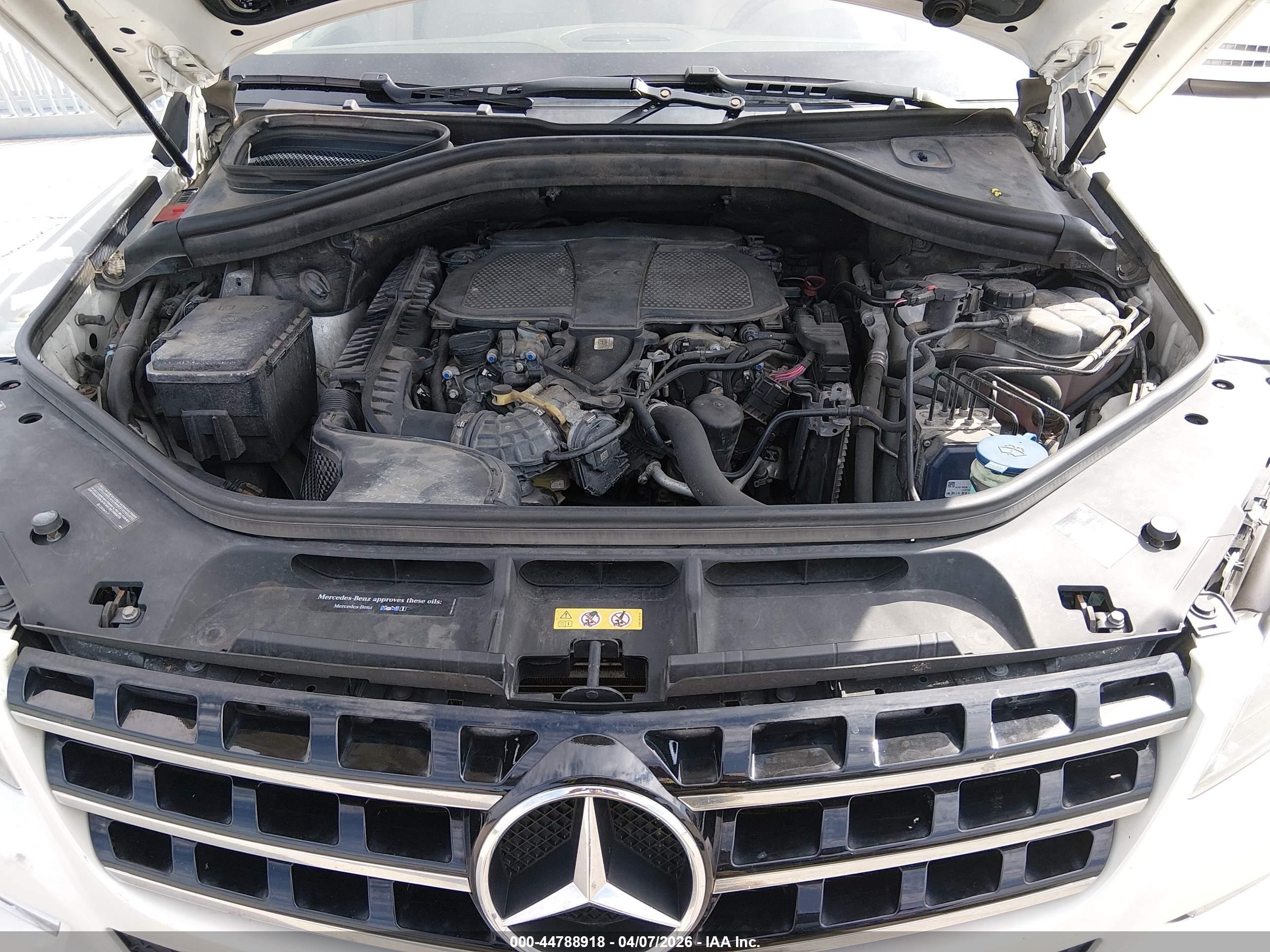 2014 Mercedes-benz Ml 350 4matic White vin: 4JGDA5HB1EA432353