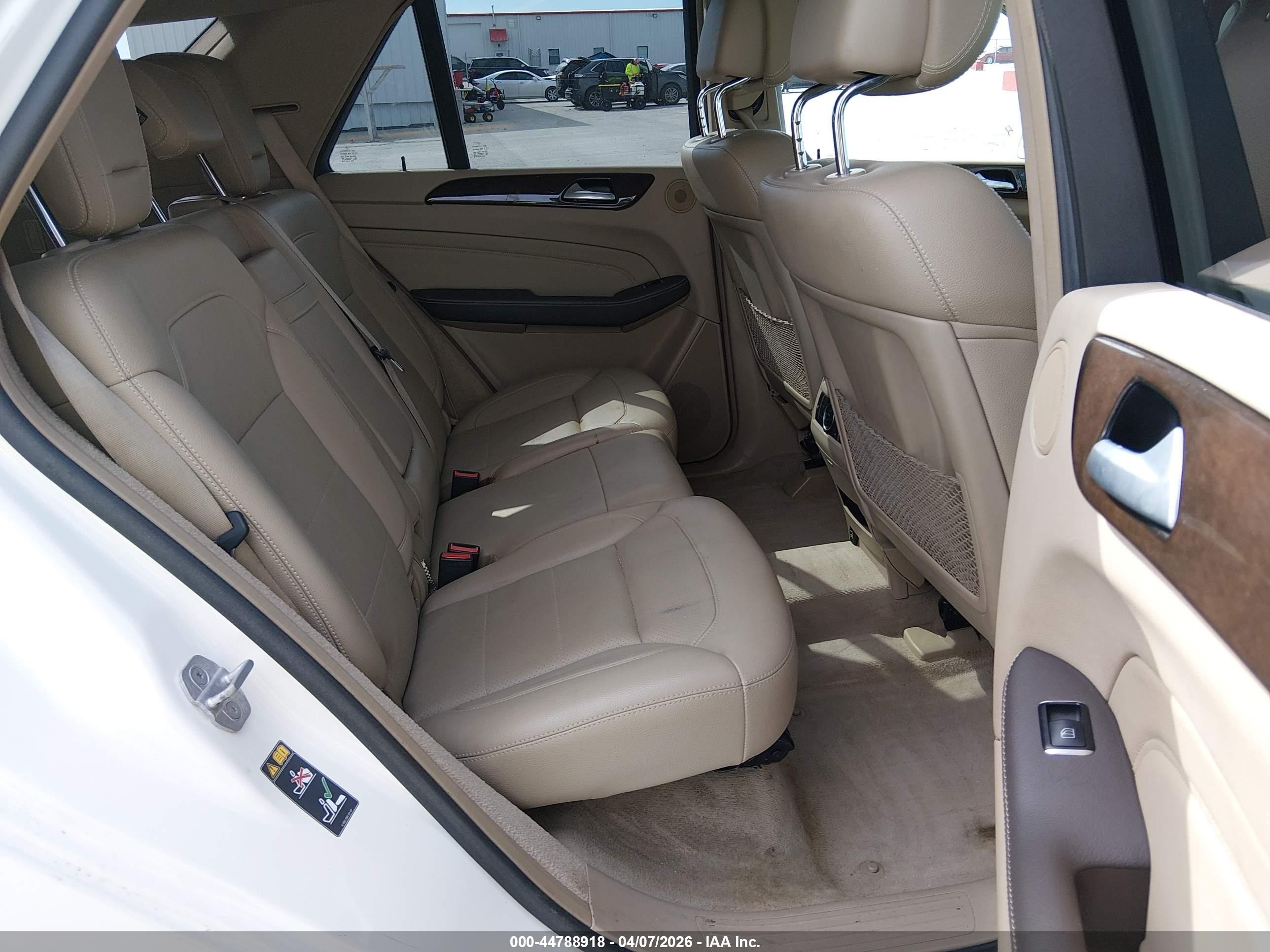 2014 Mercedes-benz Ml 350 4matic White vin: 4JGDA5HB1EA432353