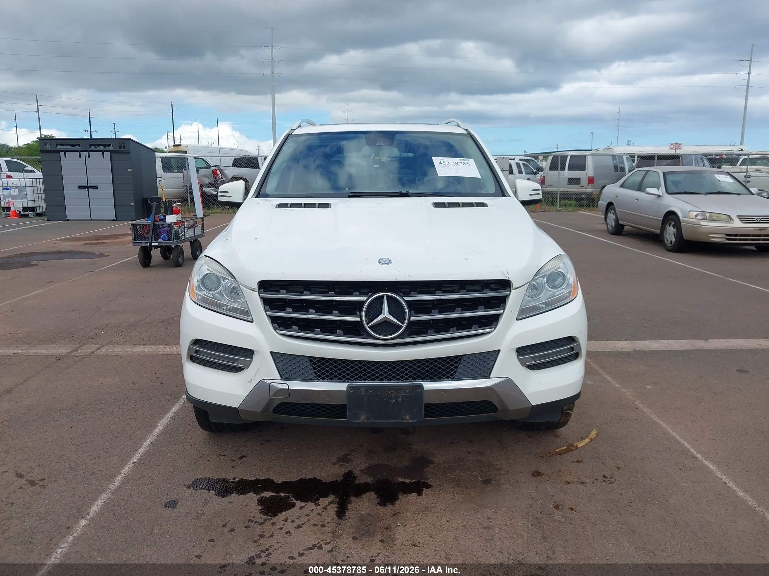2015 Mercedes-benz Ml 350 4matic White vin: 4JGDA5HB1FA524726