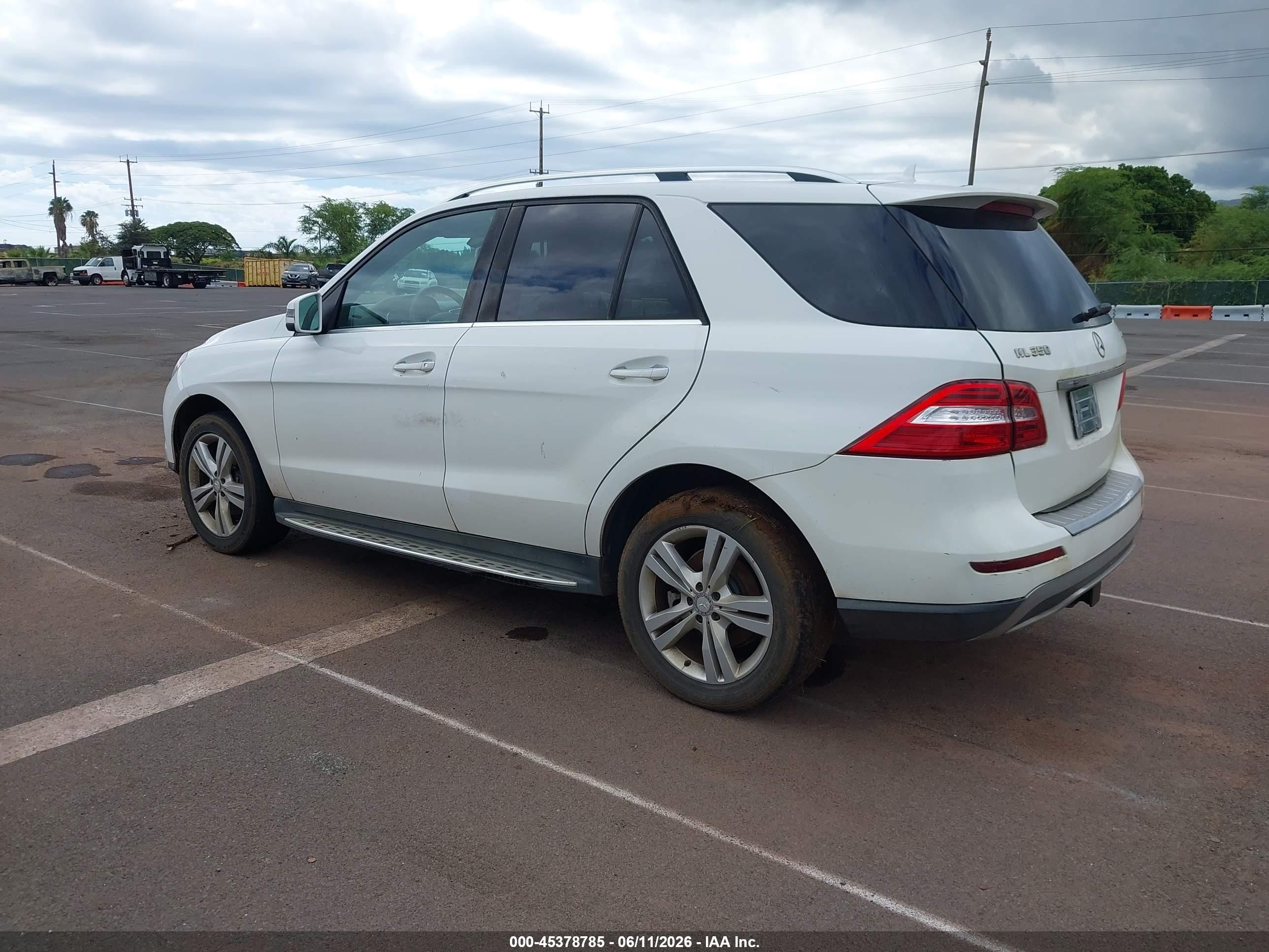 2015 Mercedes-benz Ml 350 4matic White vin: 4JGDA5HB1FA524726