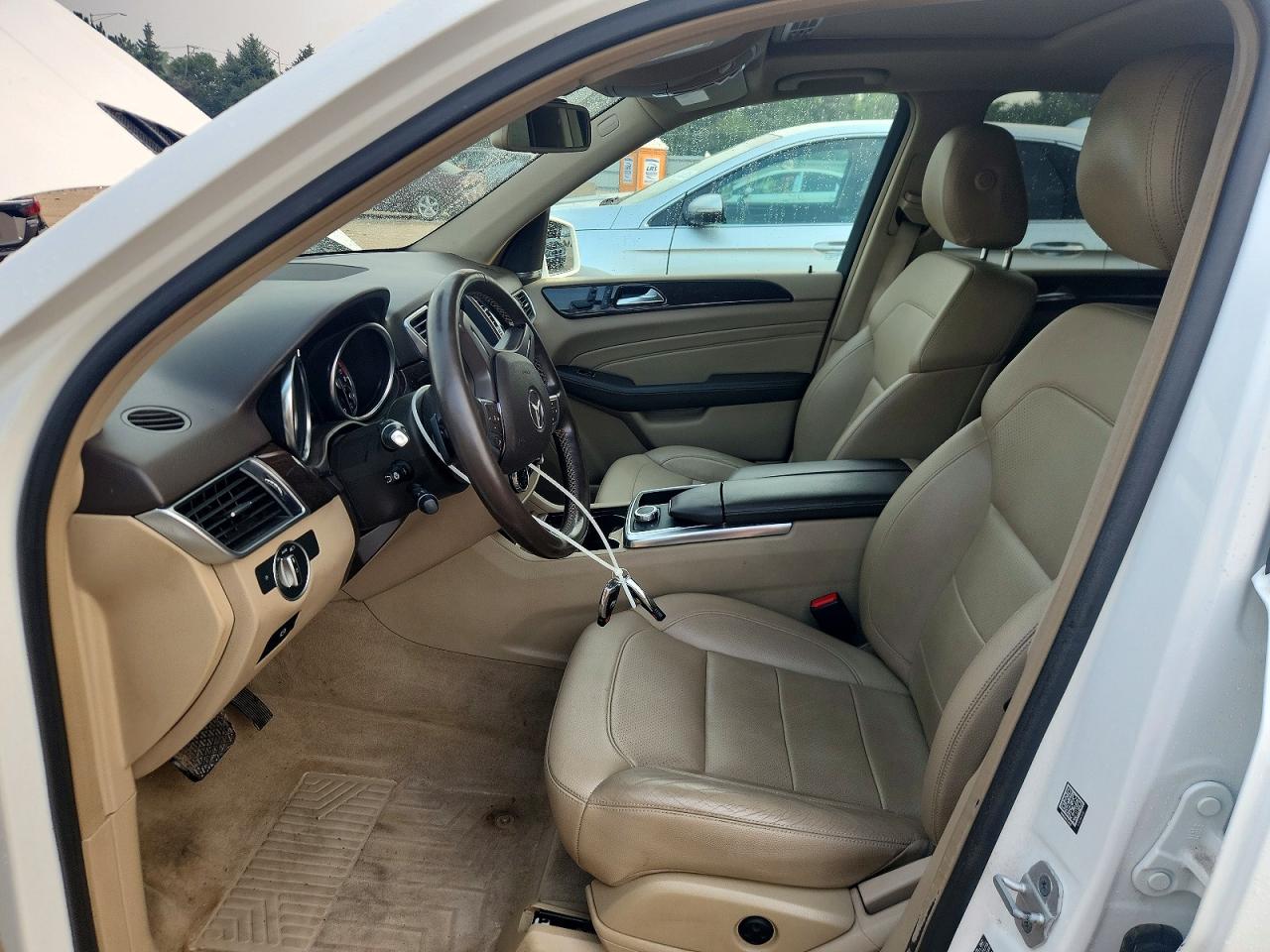 2015 Mercedes-benz Ml 350 4matic White vin: 4JGDA5HB1FA538299