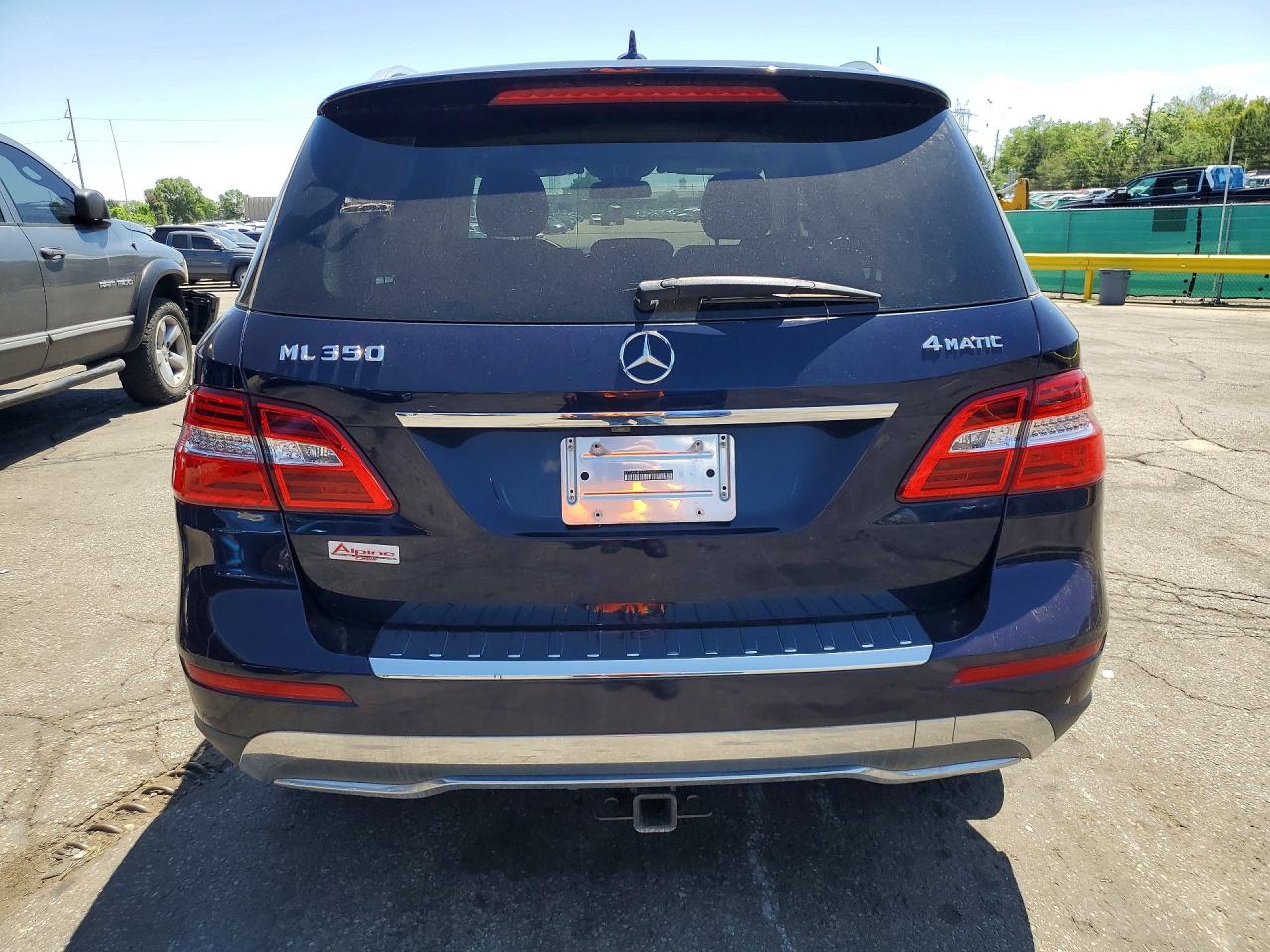 2015 Mercedes-benz Ml 350 4matic Синий vin: 4JGDA5HB1FA565678
