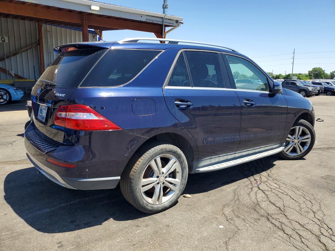 2015 Mercedes-benz Ml 350 4matic Синий vin: 4JGDA5HB1FA565678