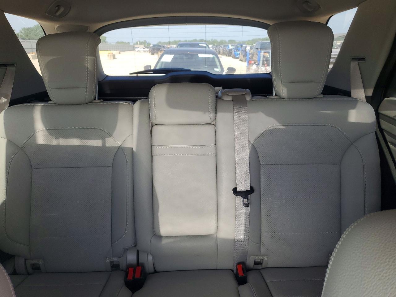2015 Mercedes-benz Ml 350 4matic Silver vin: 4JGDA5HB1FA603801