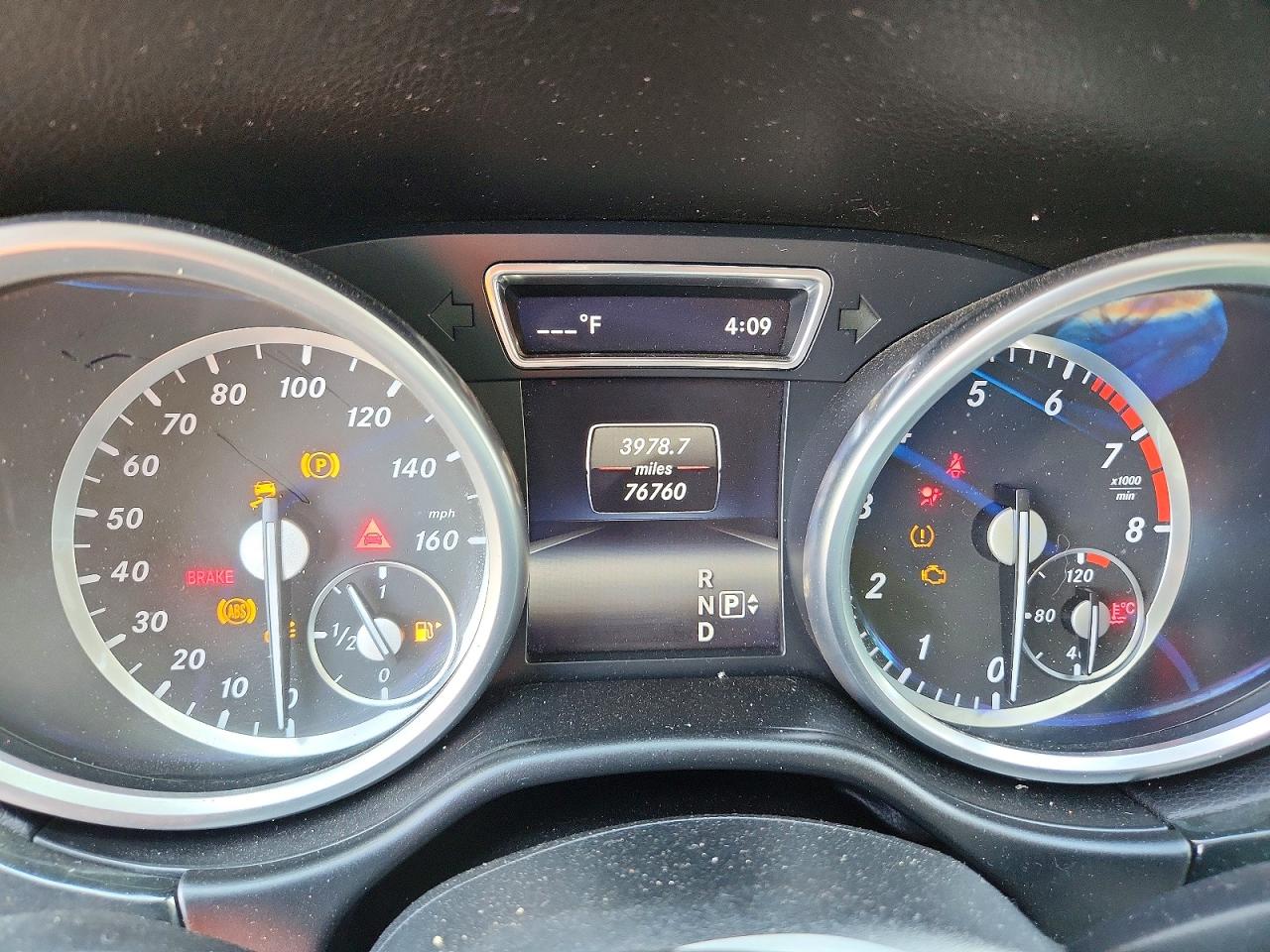 2015 Mercedes-benz Ml 350 4matic Белый vin: 4JGDA5HB1FA616435