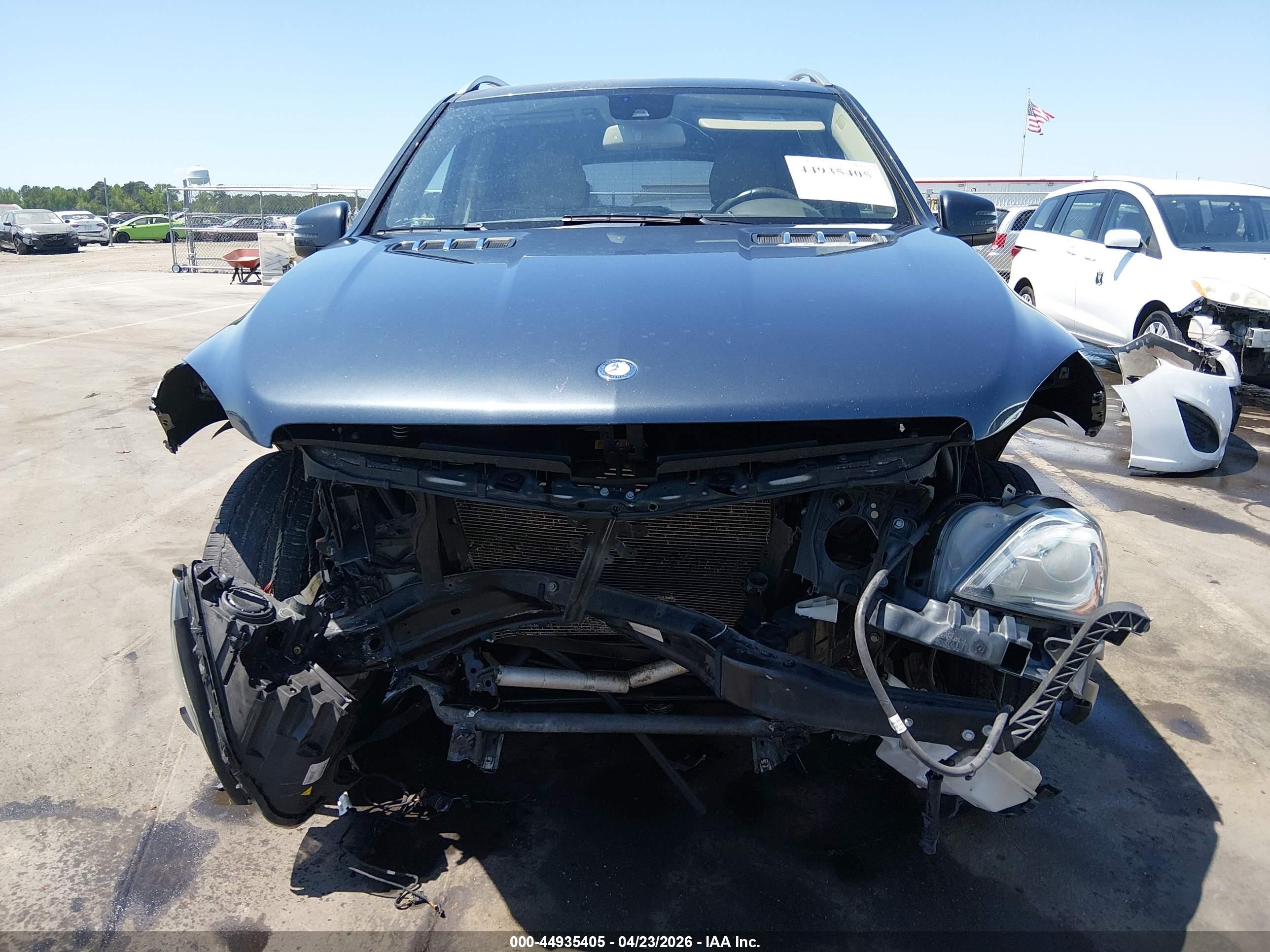 2013 Mercedes-benz Ml 350 4matic Серый vin: 4JGDA5HB2DA213433