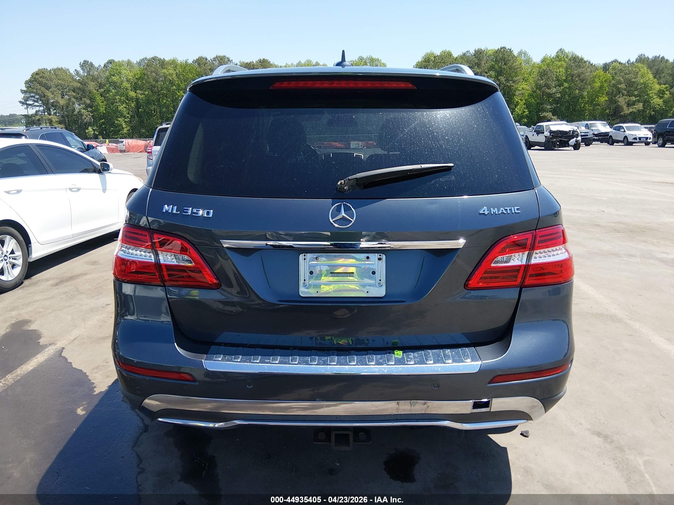 2013 Mercedes-benz Ml 350 4matic Серый vin: 4JGDA5HB2DA213433