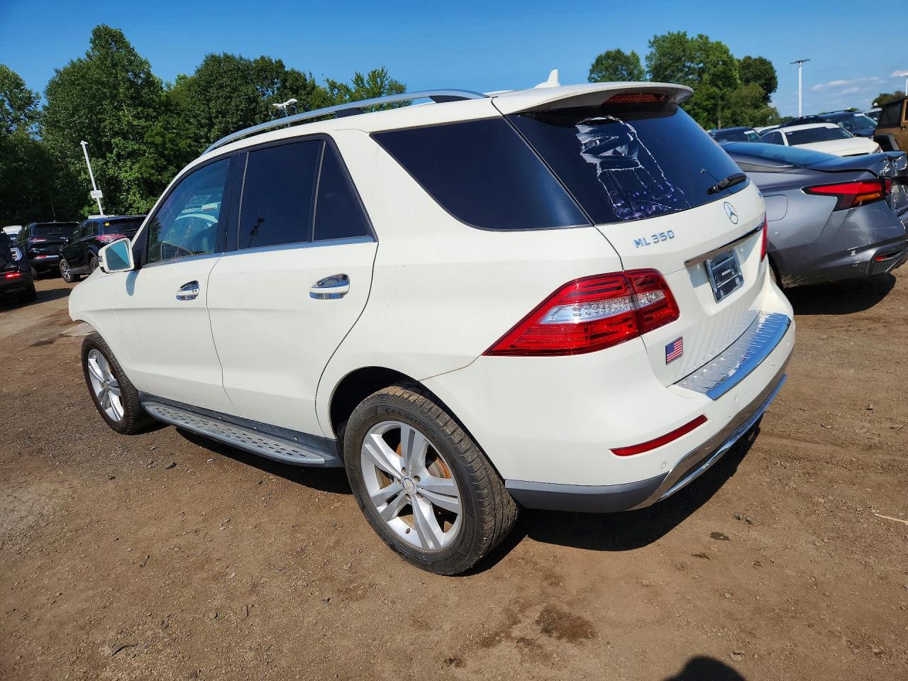 2013 Mercedes-benz Ml 350 4matic White vin: 4JGDA5HB2DA213643