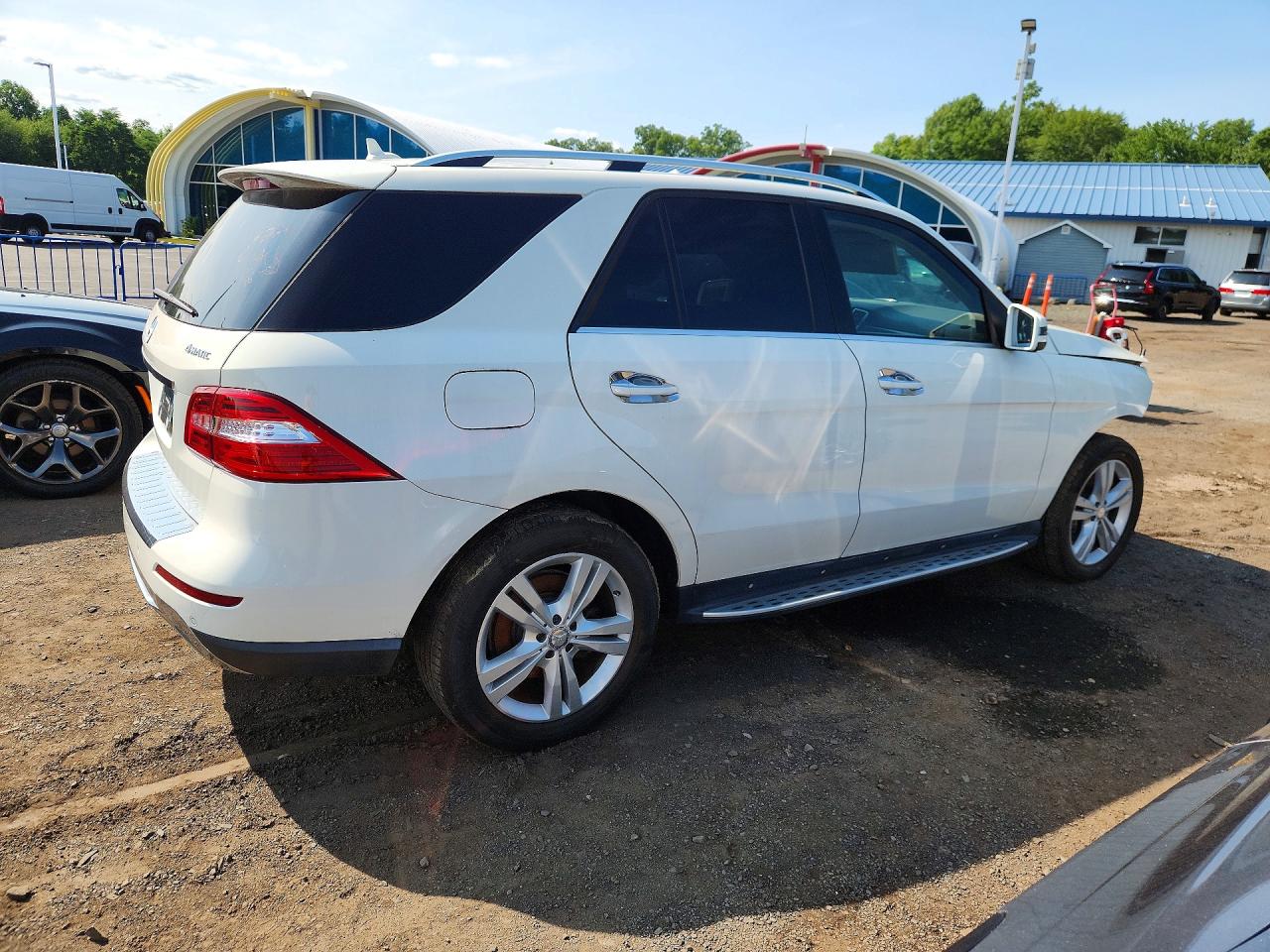 2013 Mercedes-benz Ml 350 4matic White vin: 4JGDA5HB2DA213643