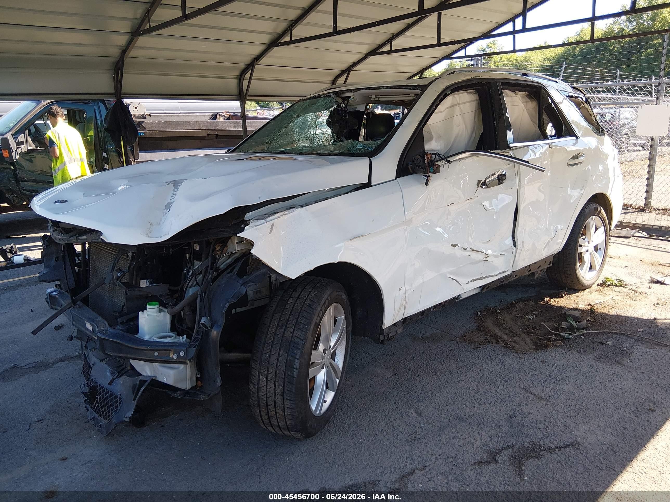 2013 Mercedes-benz Ml 350 4matic White vin: 4JGDA5HB2DA237439