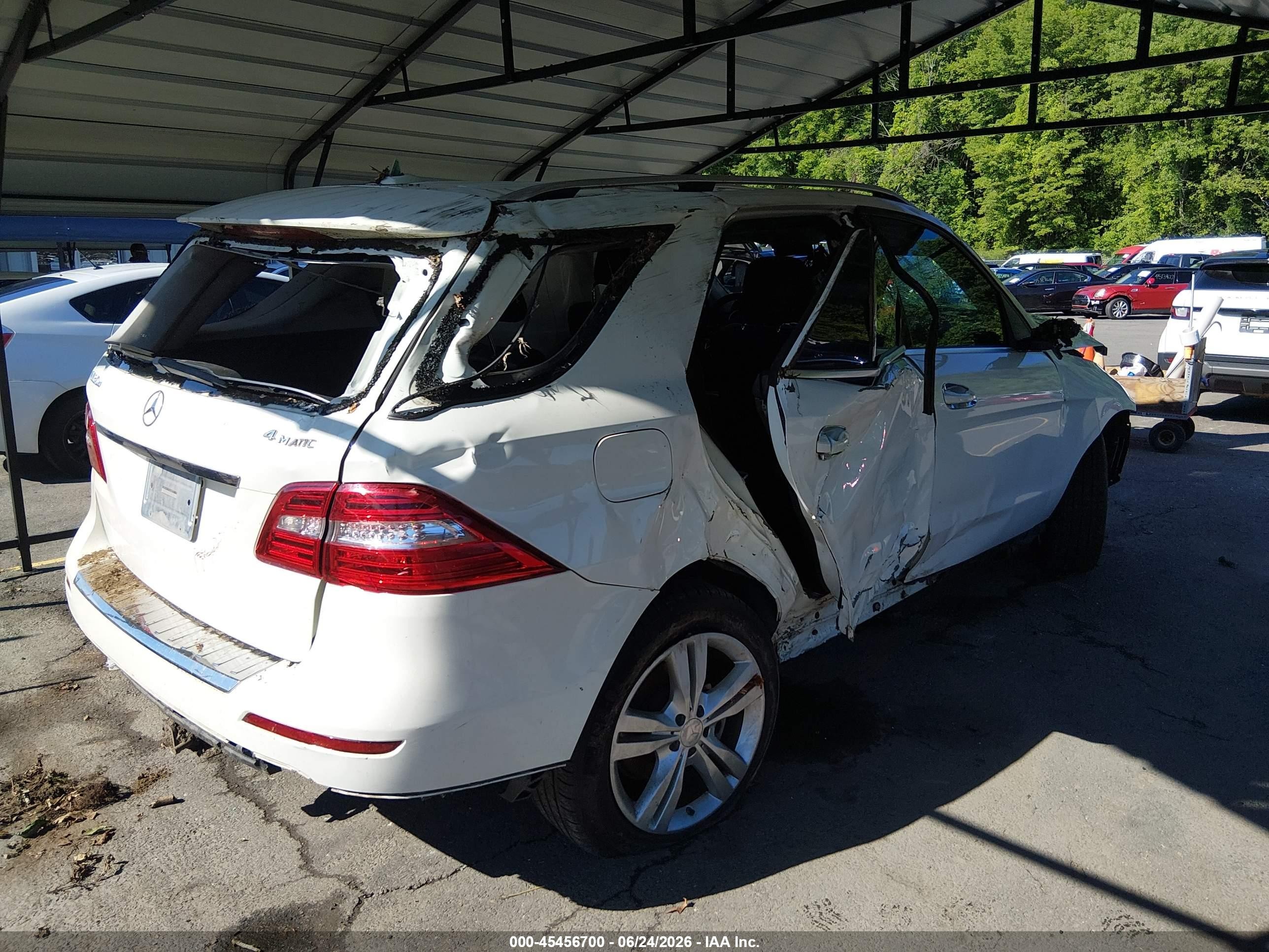 2013 Mercedes-benz Ml 350 4matic White vin: 4JGDA5HB2DA237439
