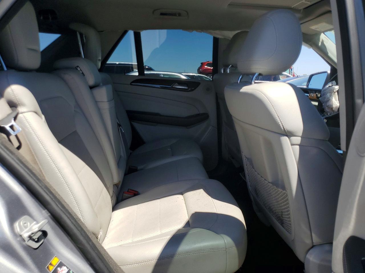 2014 Mercedes-benz Ml 350 4matic Silver vin: 4JGDA5HB2EA363799