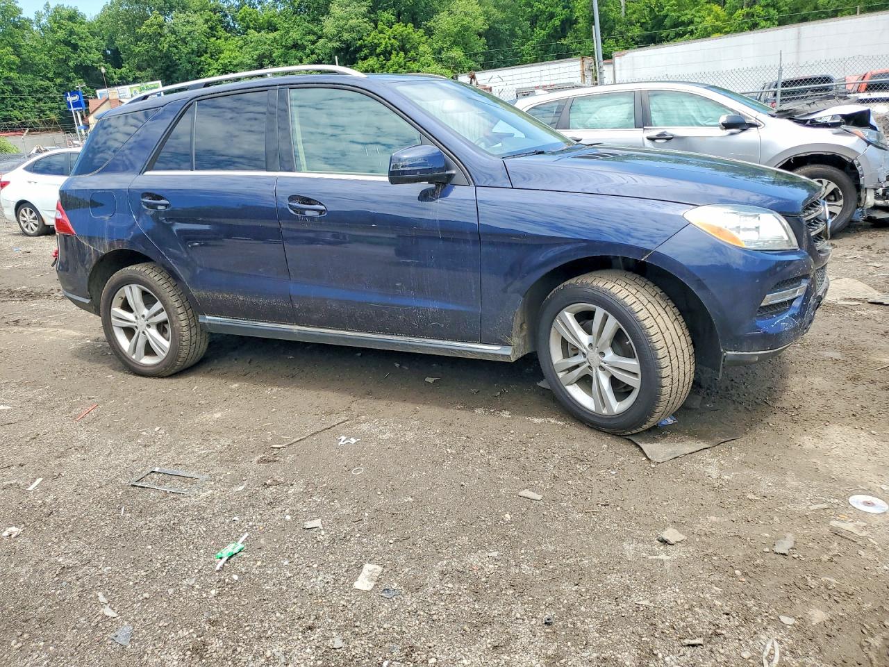 2014 Mercedes-benz Ml-class Синий vin: 4JGDA5HB2EA412645