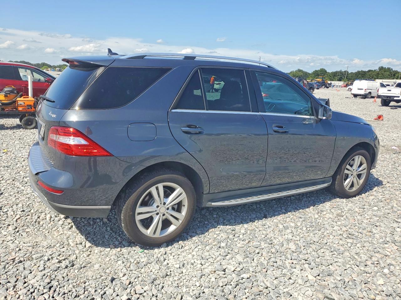 2015 Mercedes-benz Ml 350 4matic Silver vin: 4JGDA5HB2FA447588