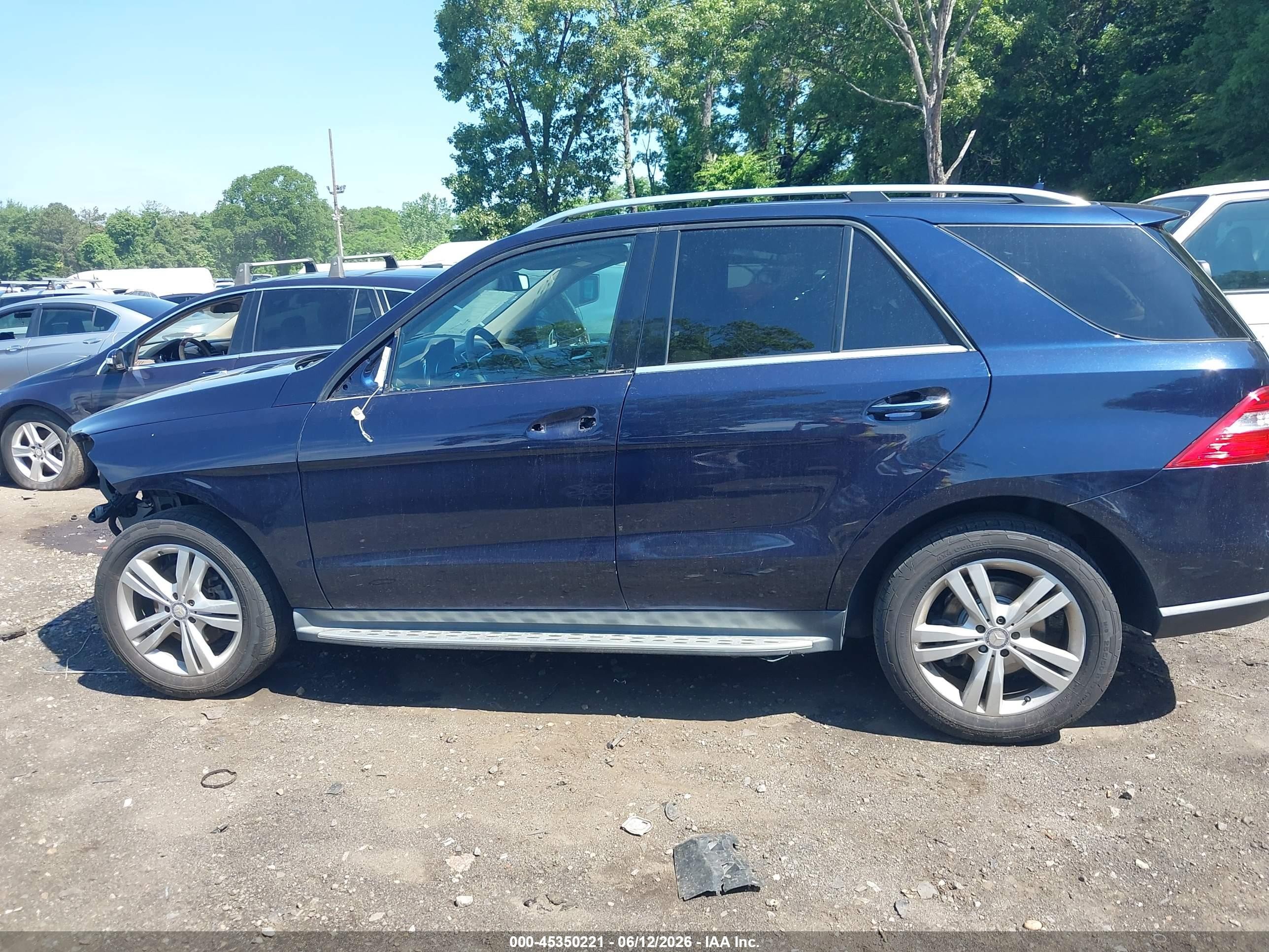 2015 Mercedes-benz Ml 350 4matic Blue vin: 4JGDA5HB2FA455187