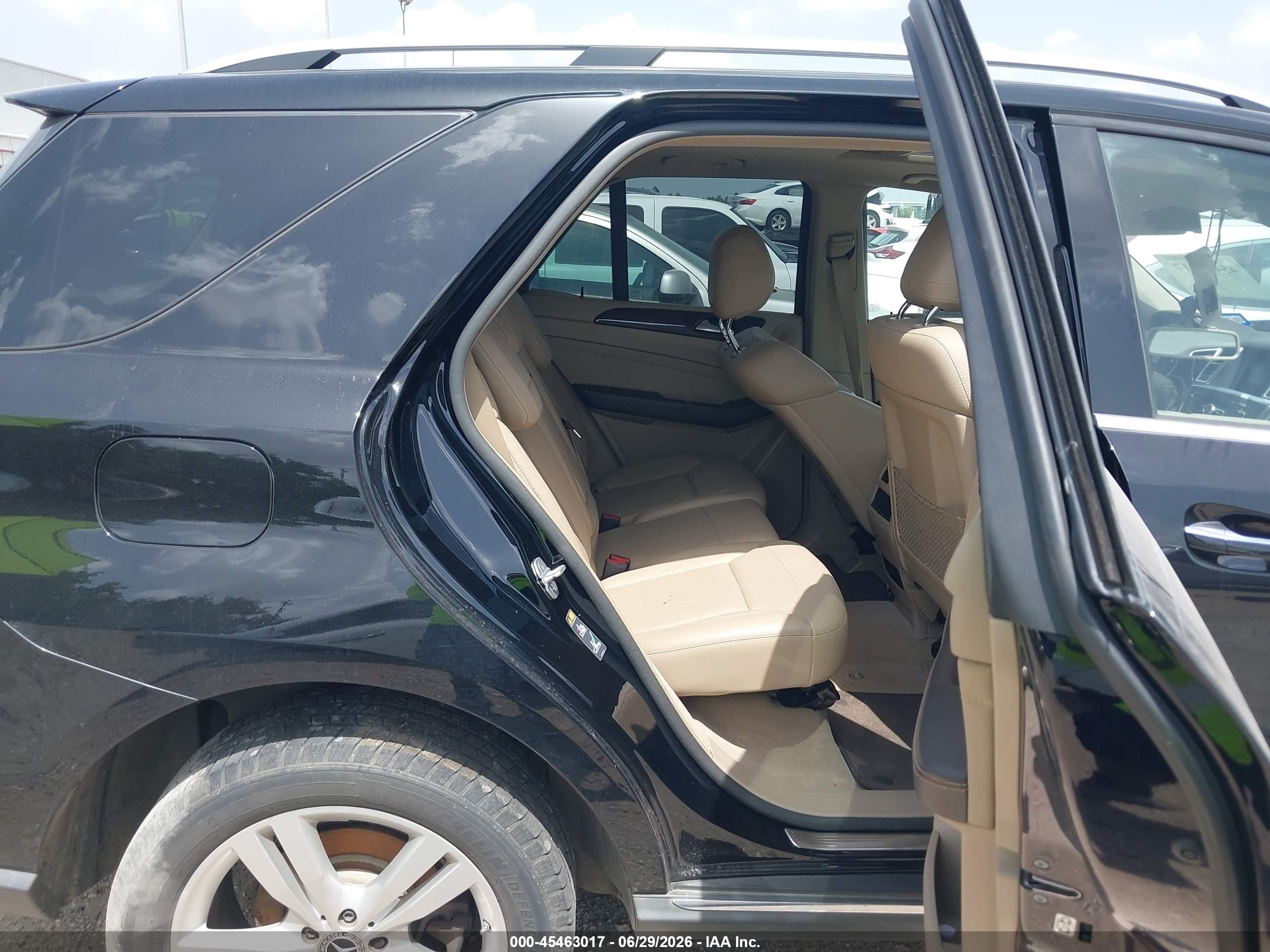 2015 Mercedes-benz Ml 350 4matic Black vin: 4JGDA5HB2FA473320
