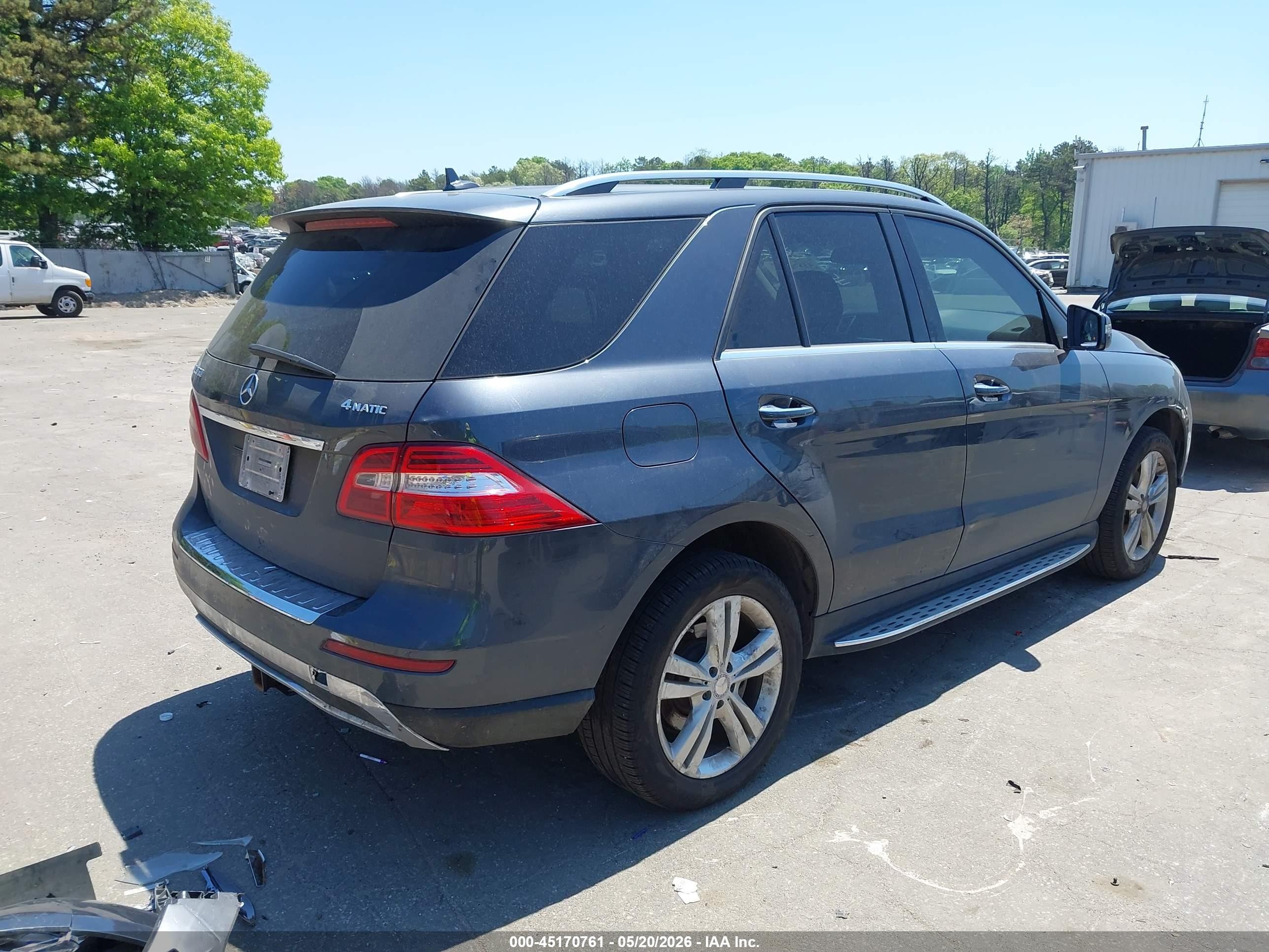 2015 Mercedes-benz Ml 350 4matic Черный vin: 4JGDA5HB2FA489730