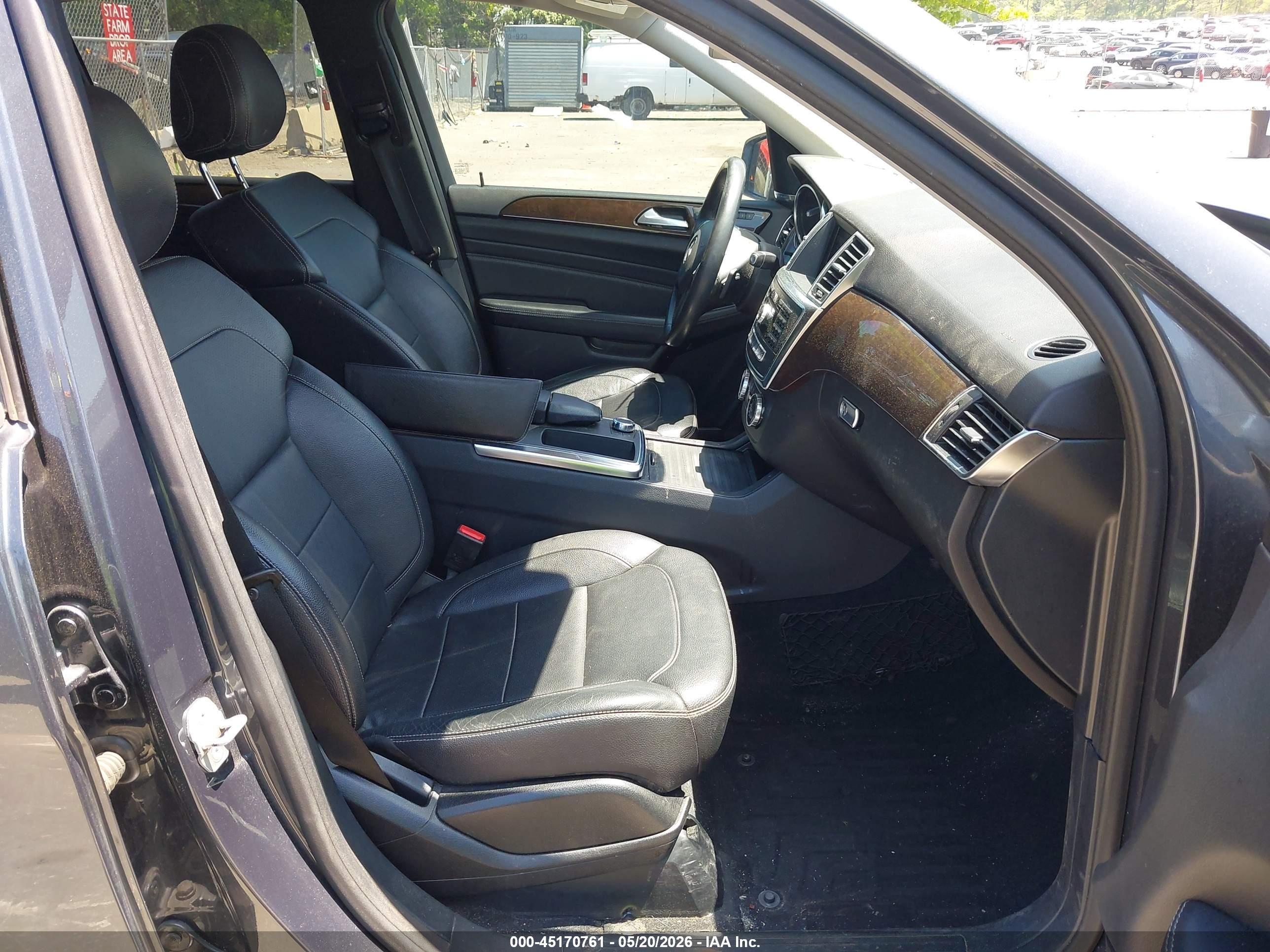 2015 Mercedes-benz Ml 350 4matic Черный vin: 4JGDA5HB2FA489730