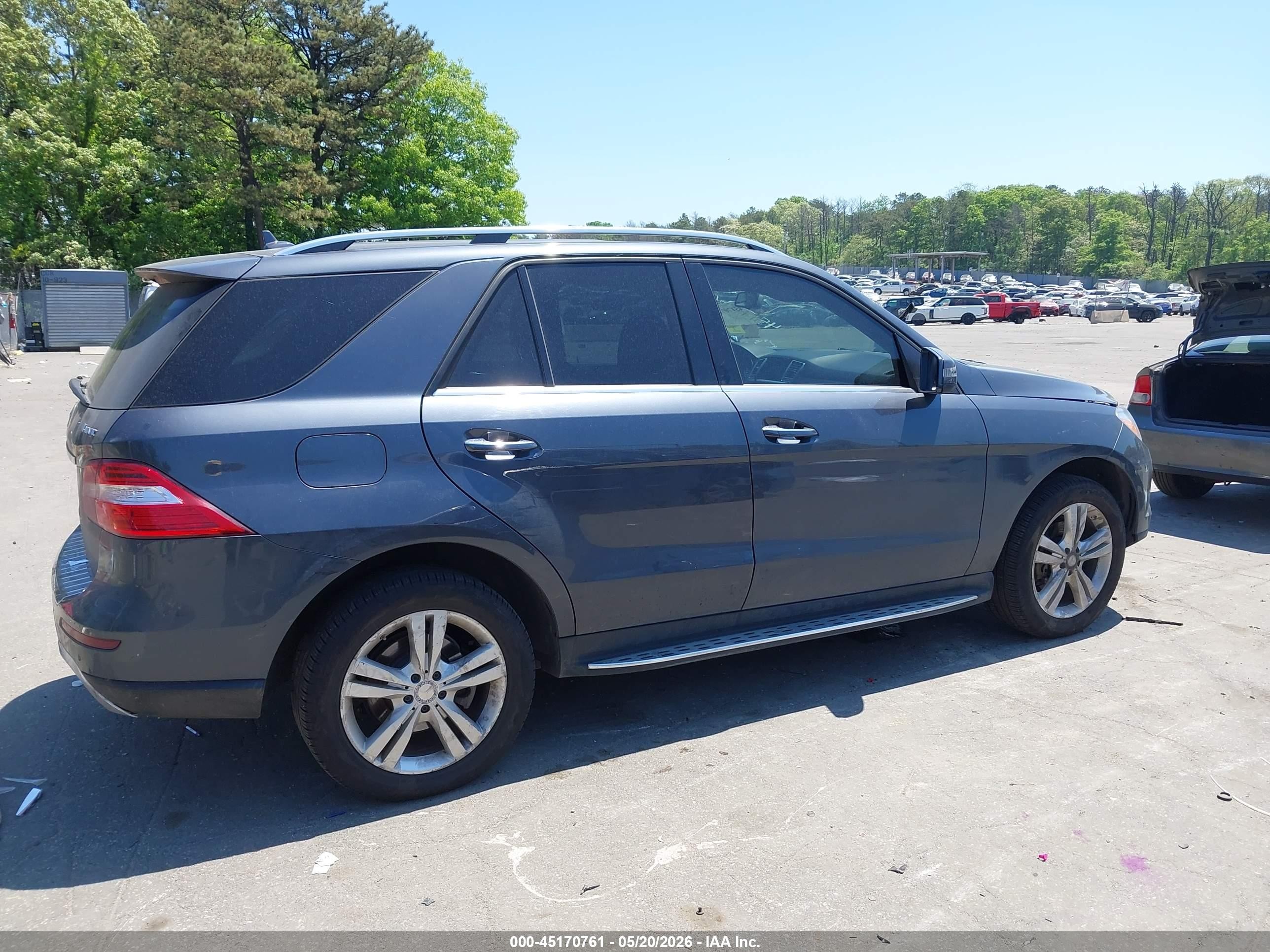 2015 Mercedes-benz Ml 350 4matic Черный vin: 4JGDA5HB2FA489730