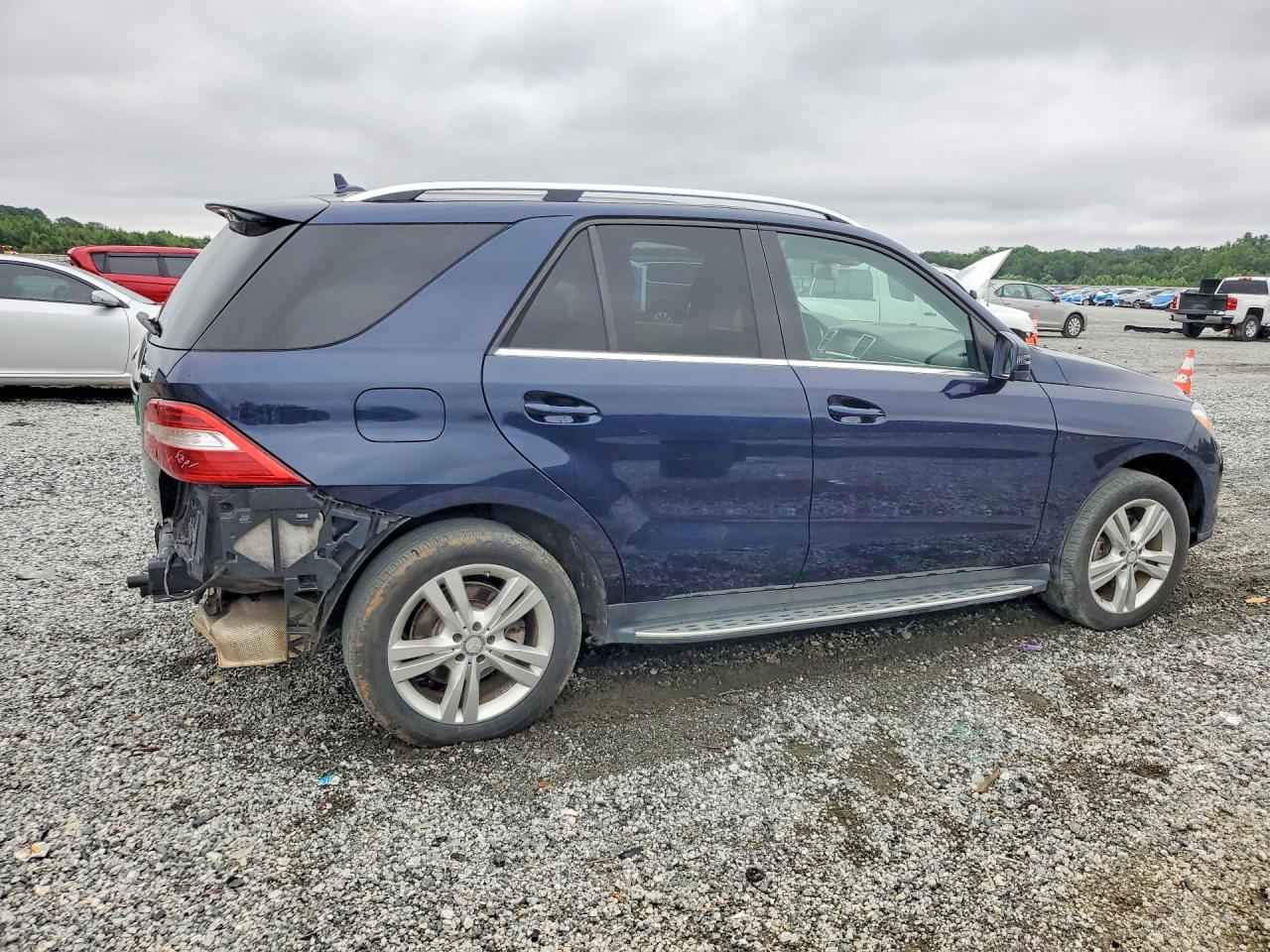 2015 Mercedes-benz Ml 350 4matic Синий vin: 4JGDA5HB2FA514433