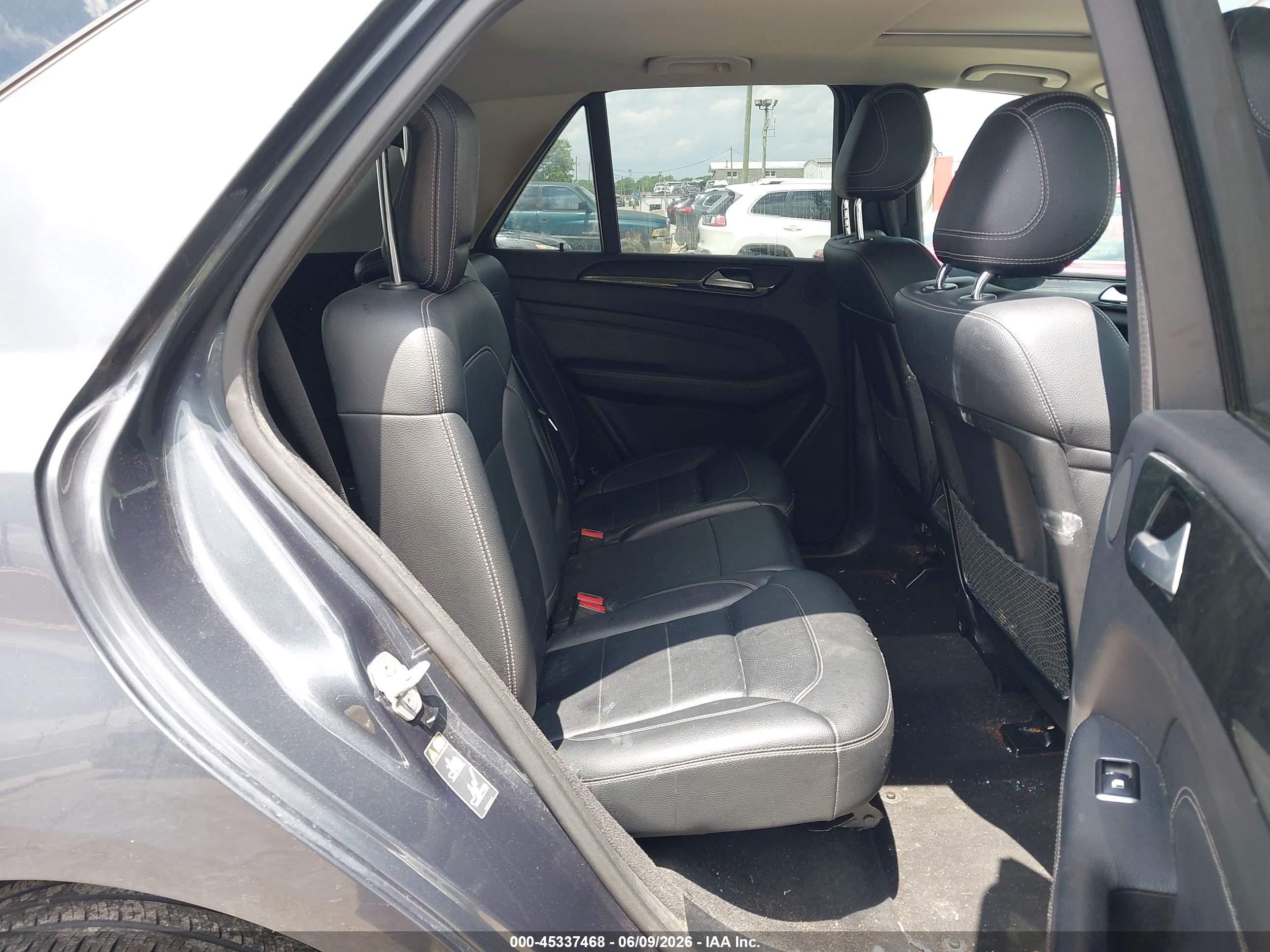 2015 Mercedes-benz Ml 350 4matic Blue vin: 4JGDA5HB2FA582098