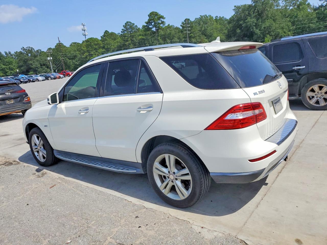 2012 Mercedes-benz Ml 350 4matic White vin: 4JGDA5HB3CA066084