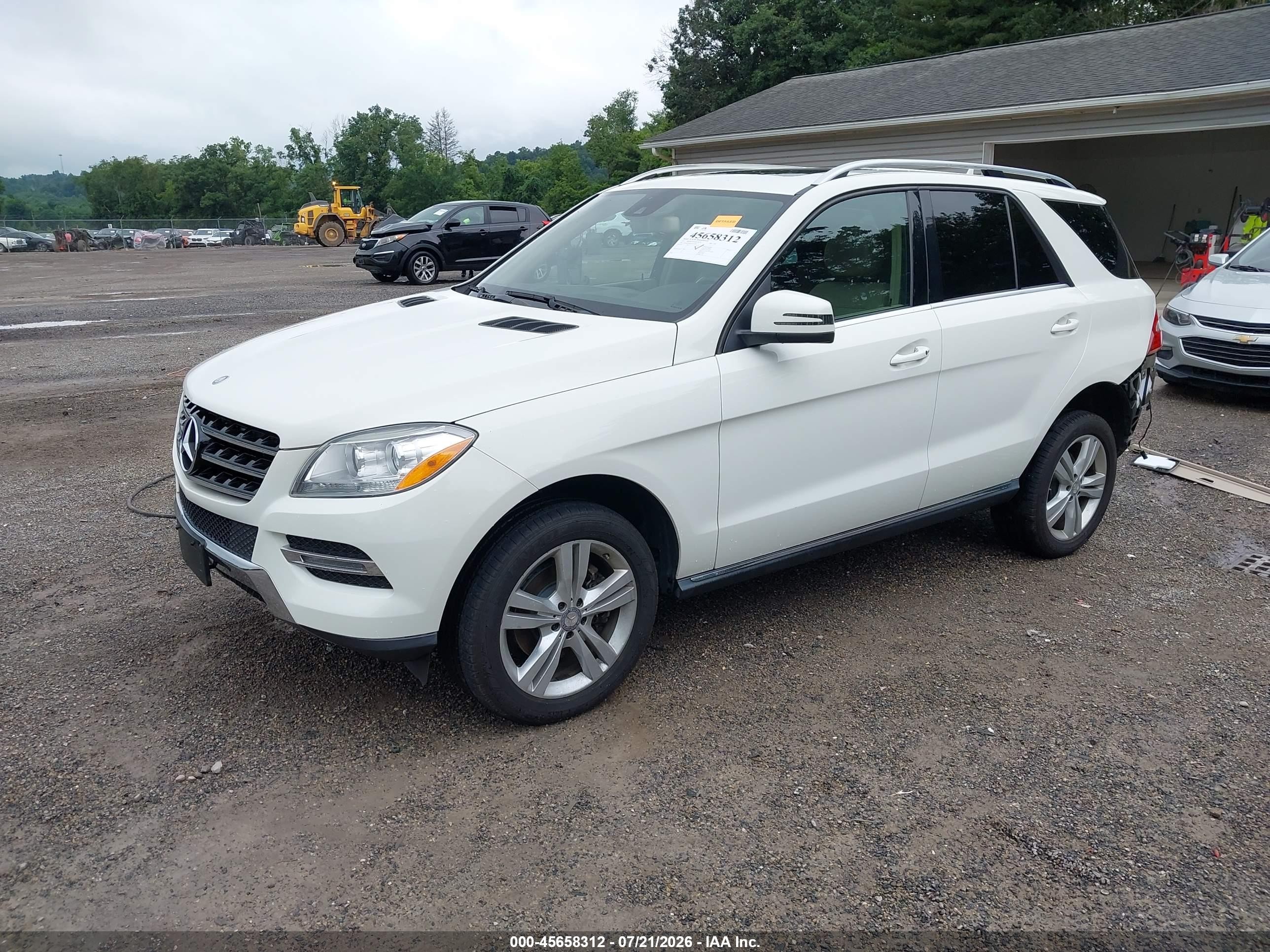 2013 Mercedes-benz Ml 350 4matic Белый vin: 4JGDA5HB3DA143764