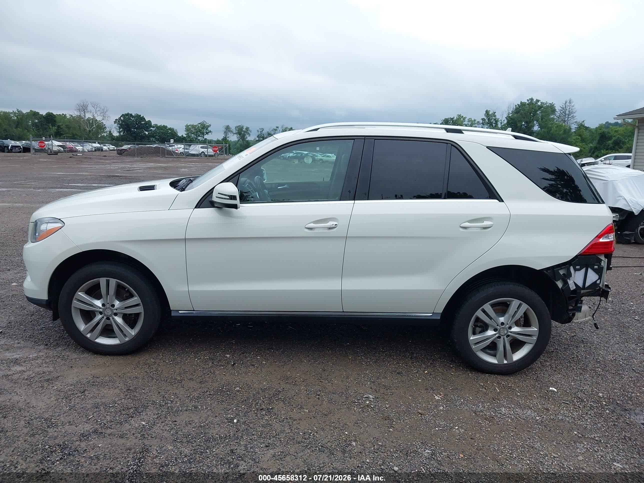 2013 Mercedes-benz Ml 350 4matic Белый vin: 4JGDA5HB3DA143764