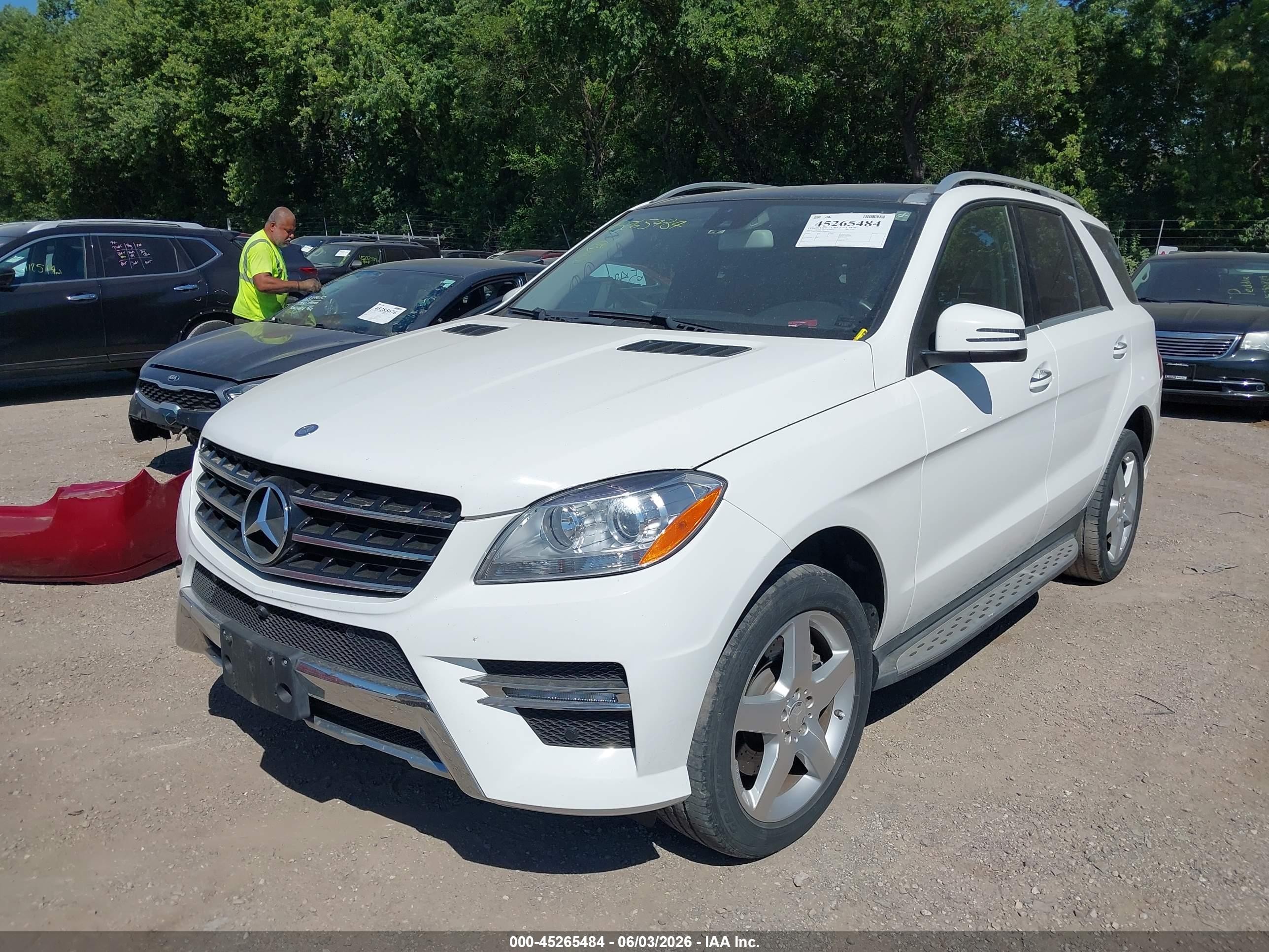 2014 Mercedes-benz Ml 350 4matic Белый vin: 4JGDA5HB3EA284626