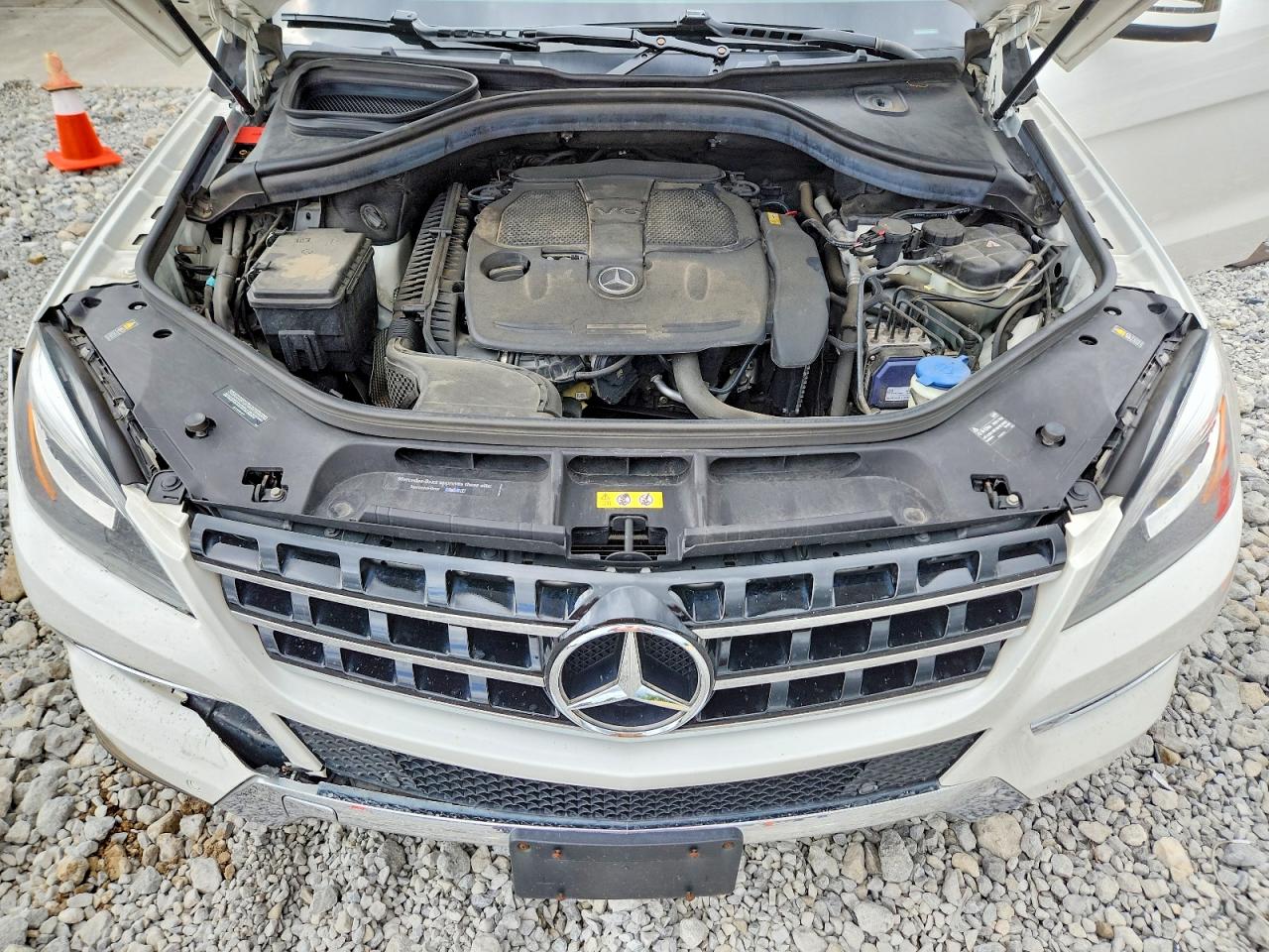 2014 Mercedes-benz Ml 350 4matic Белый vin: 4JGDA5HB3EA378876