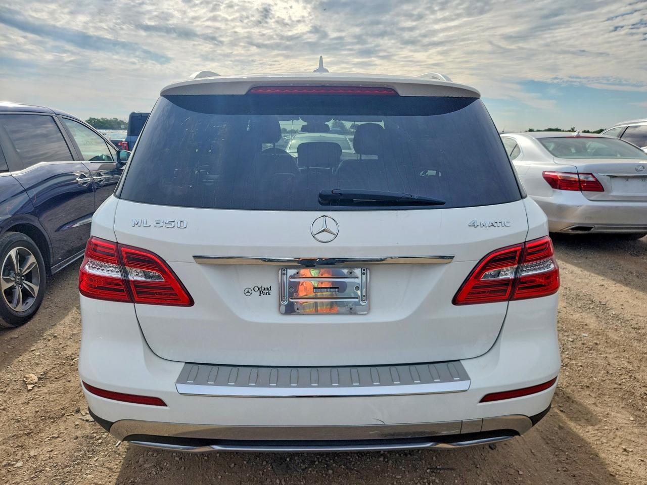 2014 Mercedes-benz Ml 350 4matic White vin: 4JGDA5HB3EA432693