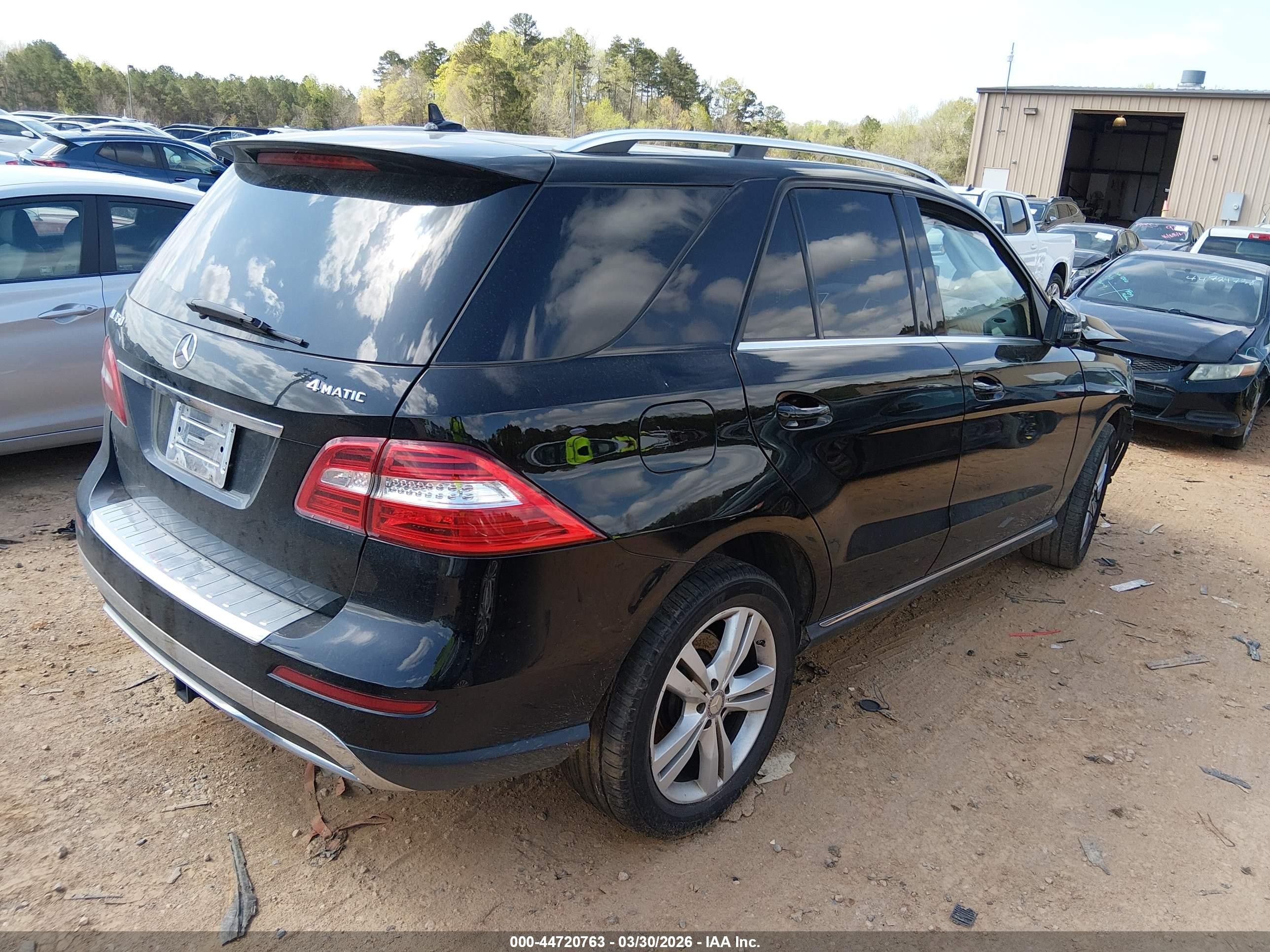 2015 Mercedes-benz Ml 350 4matic Black vin: 4JGDA5HB3FA457532