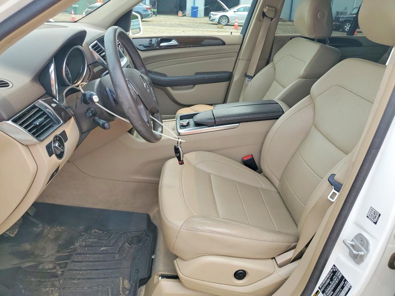 2015 Mercedes-benz Ml 350 4matic White vin: 4JGDA5HB3FA483175