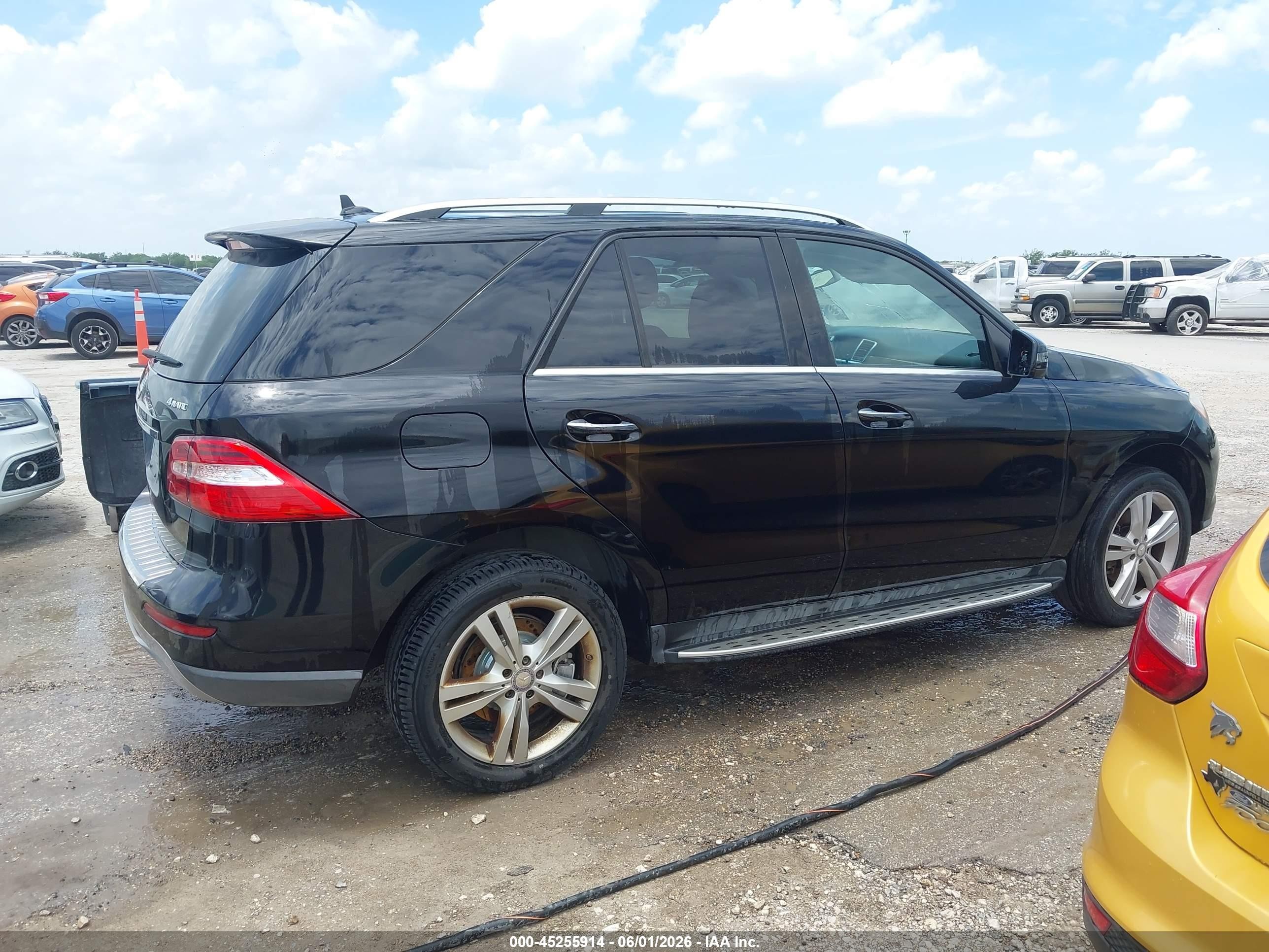 2015 Mercedes-benz Ml 350 4matic Black vin: 4JGDA5HB3FA490689