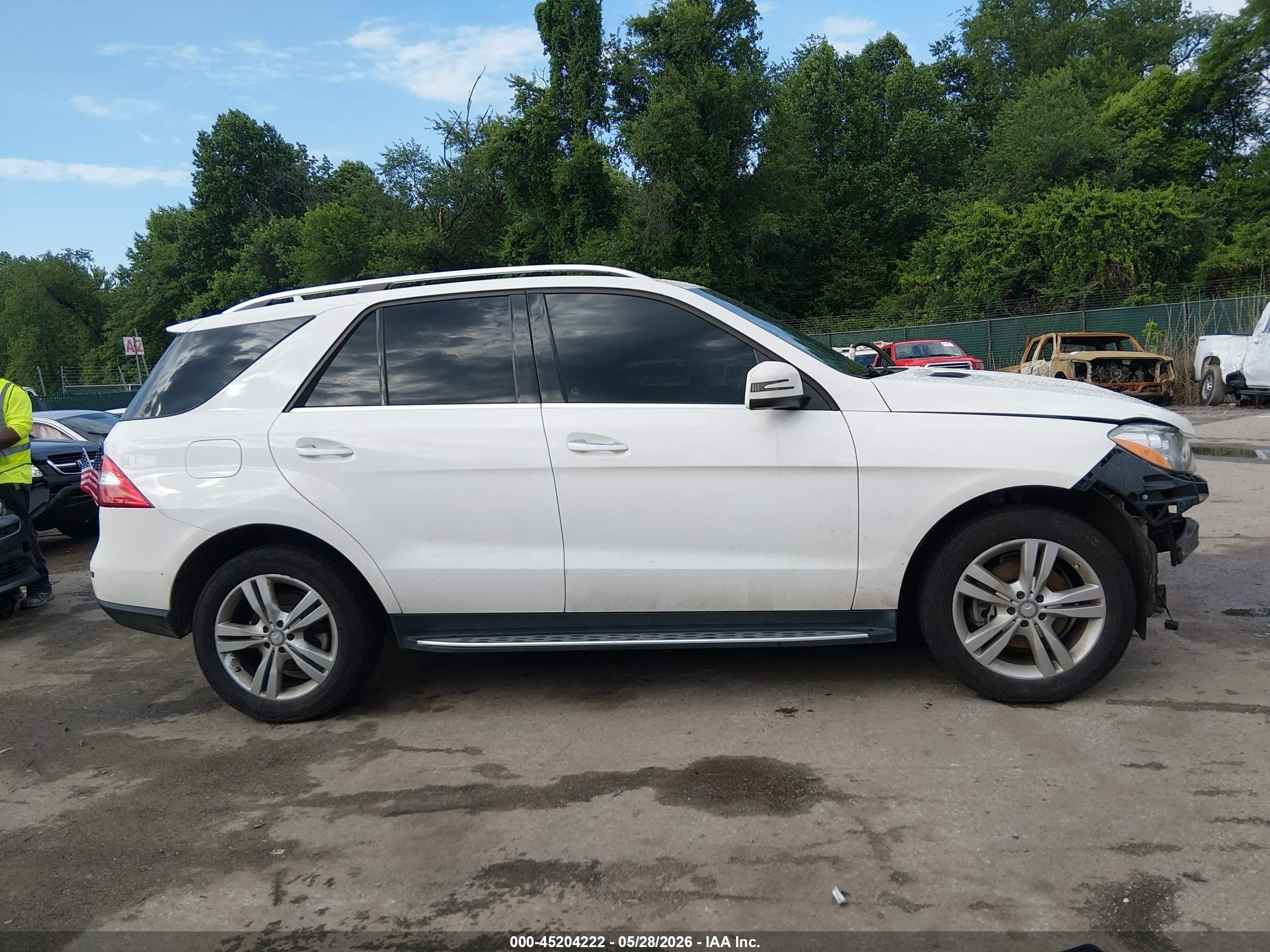 2015 Mercedes-benz Ml 350 4matic White vin: 4JGDA5HB3FA497643