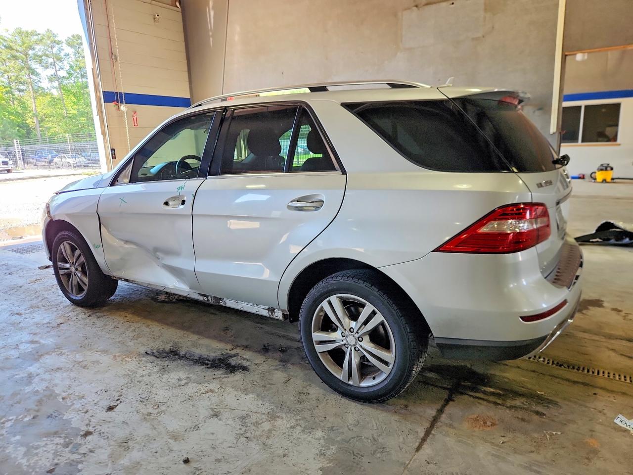 2015 Mercedes-benz Ml 350 4matic Silver vin: 4JGDA5HB3FA539339