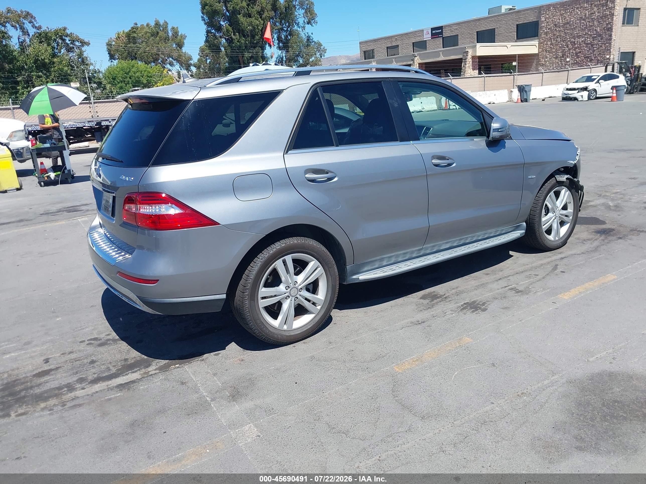 2012 Mercedes-benz Ml 350 4matic Gray vin: 4JGDA5HB4CA002555