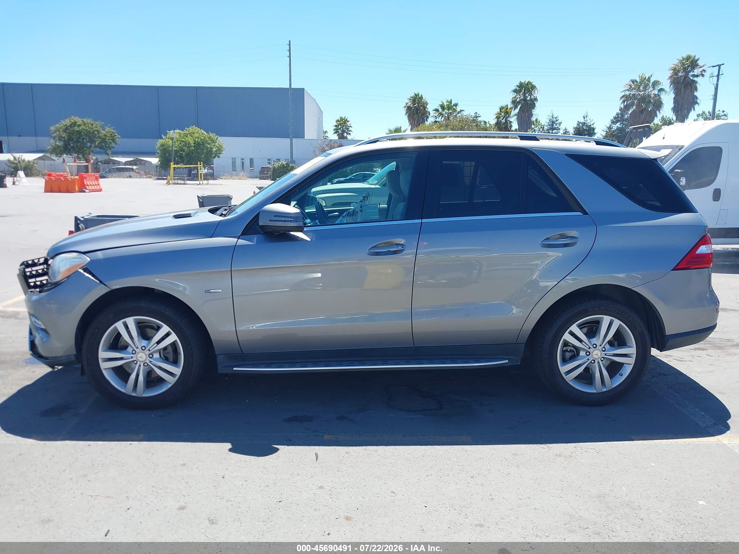 2012 Mercedes-benz Ml 350 4matic Gray vin: 4JGDA5HB4CA002555