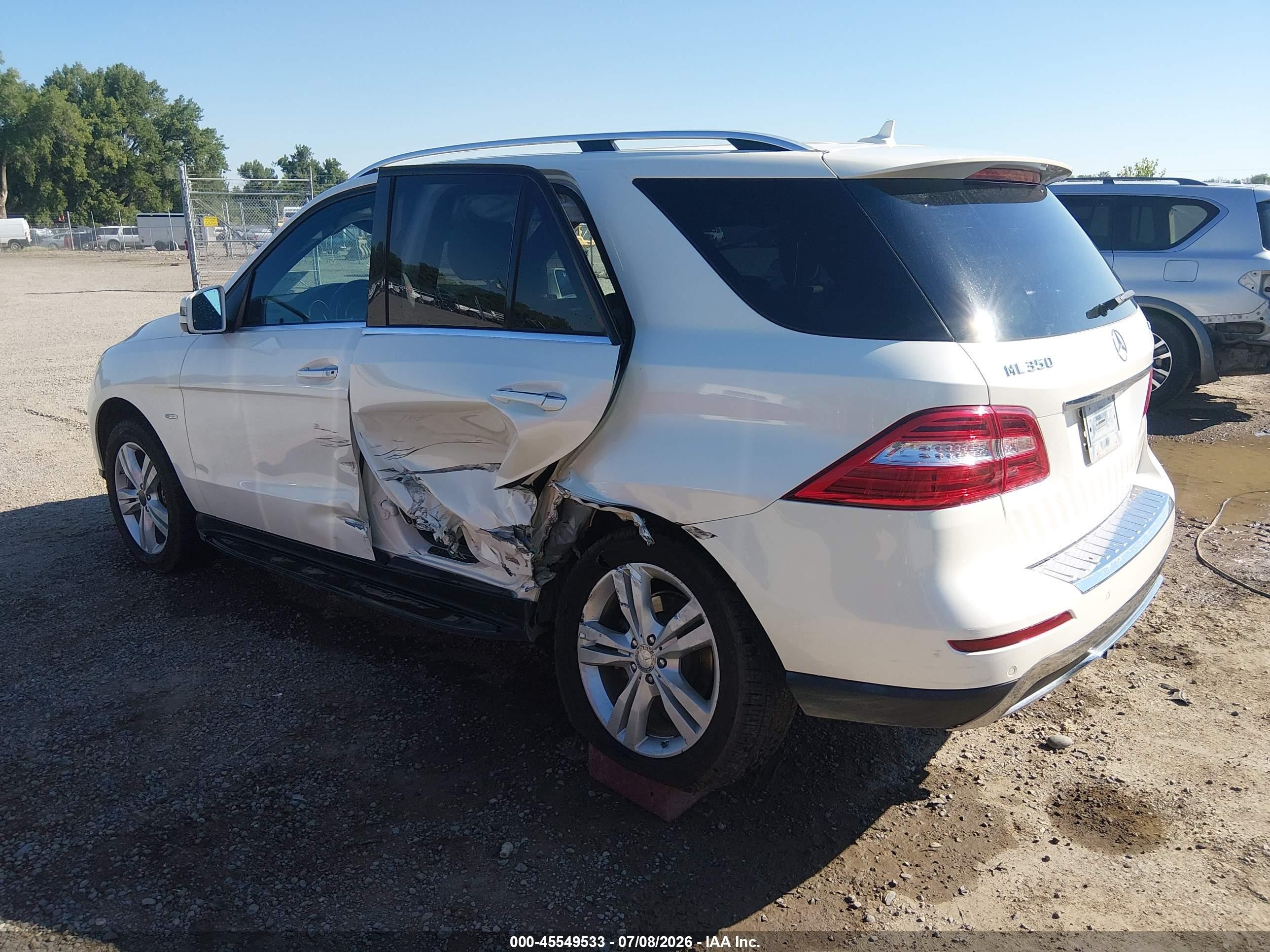 2012 Mercedes-benz Ml 350 4matic White vin: 4JGDA5HB4CA018240