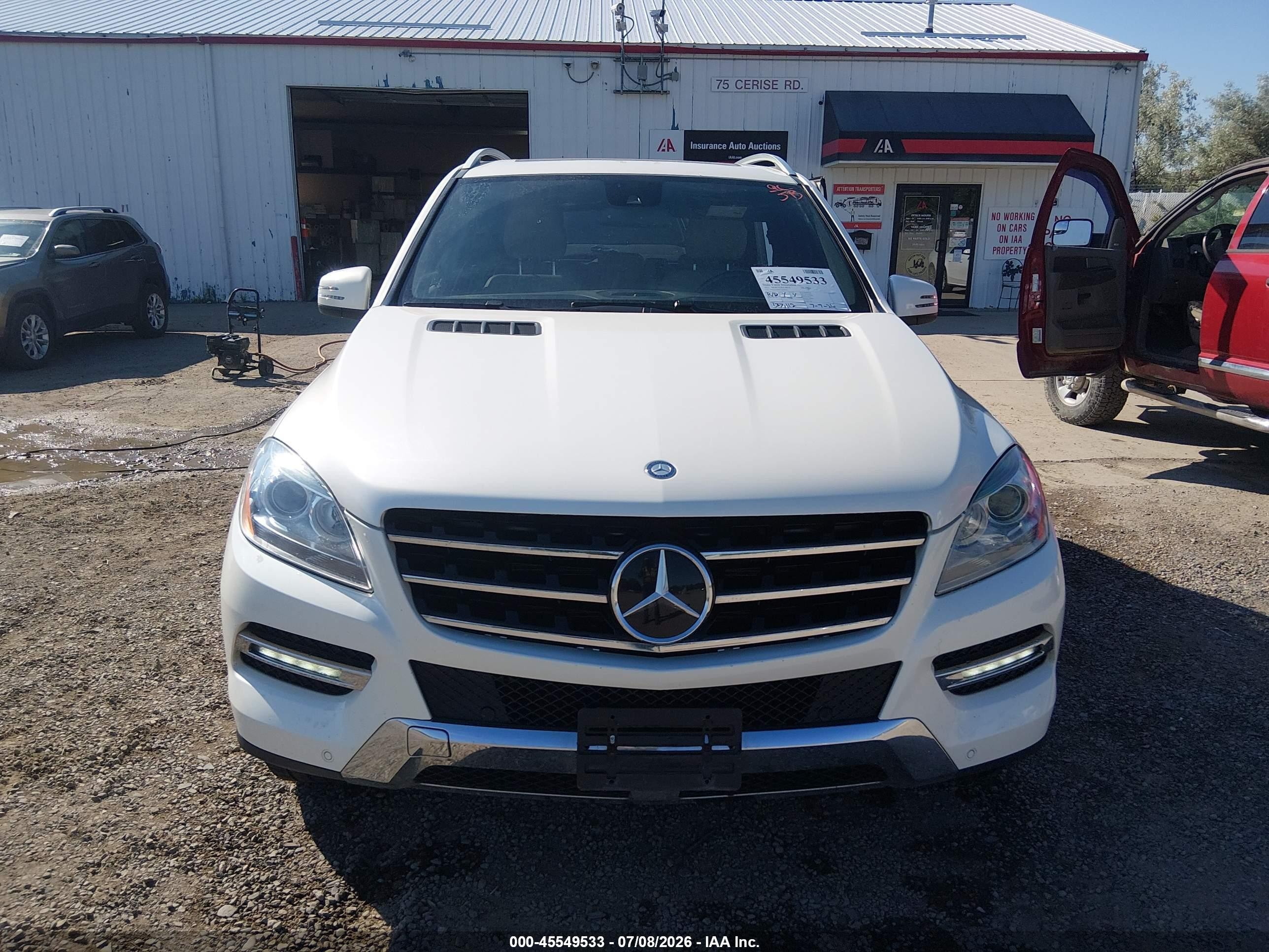 2012 Mercedes-benz Ml 350 4matic White vin: 4JGDA5HB4CA018240