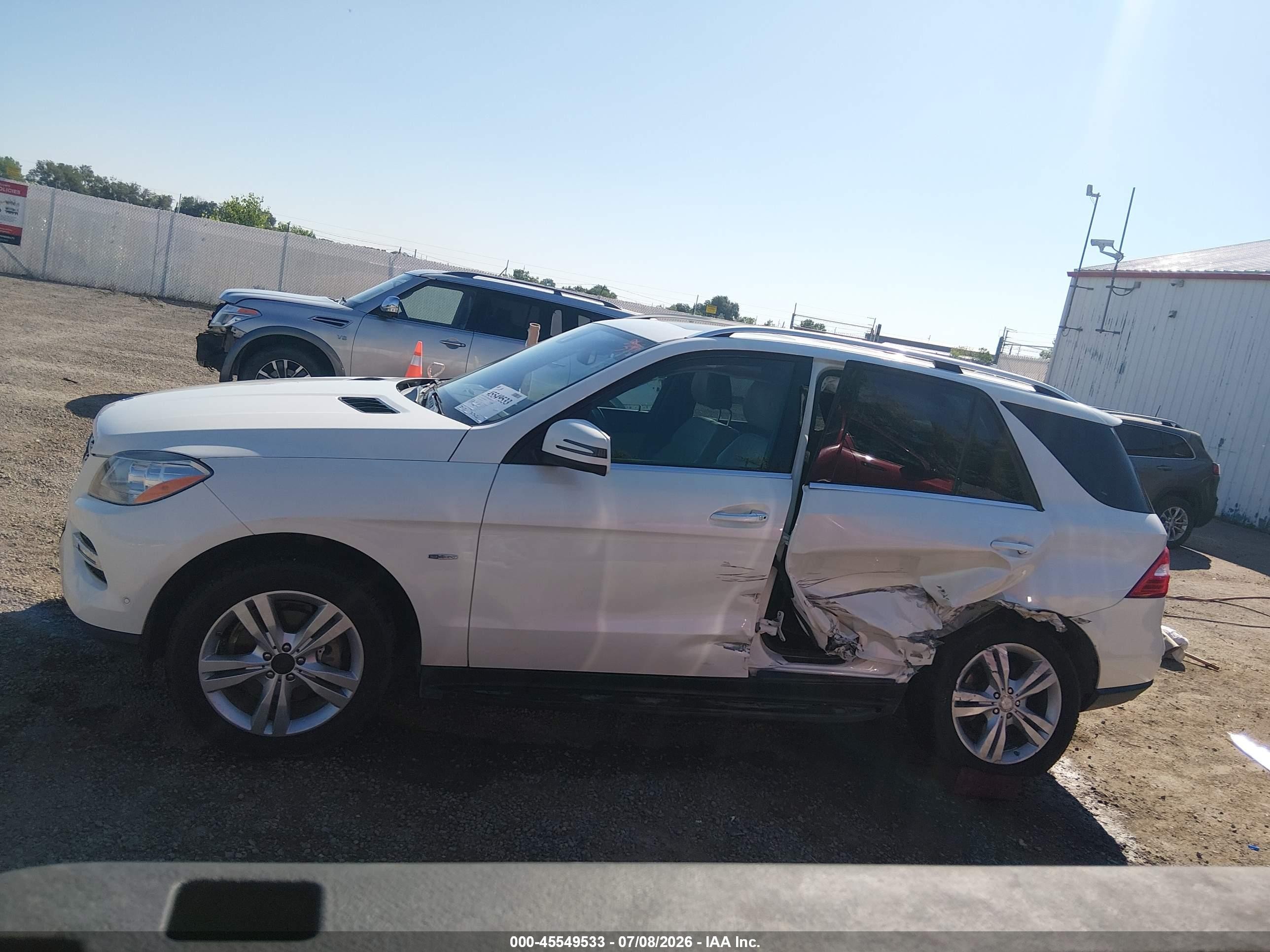 2012 Mercedes-benz Ml 350 4matic White vin: 4JGDA5HB4CA018240