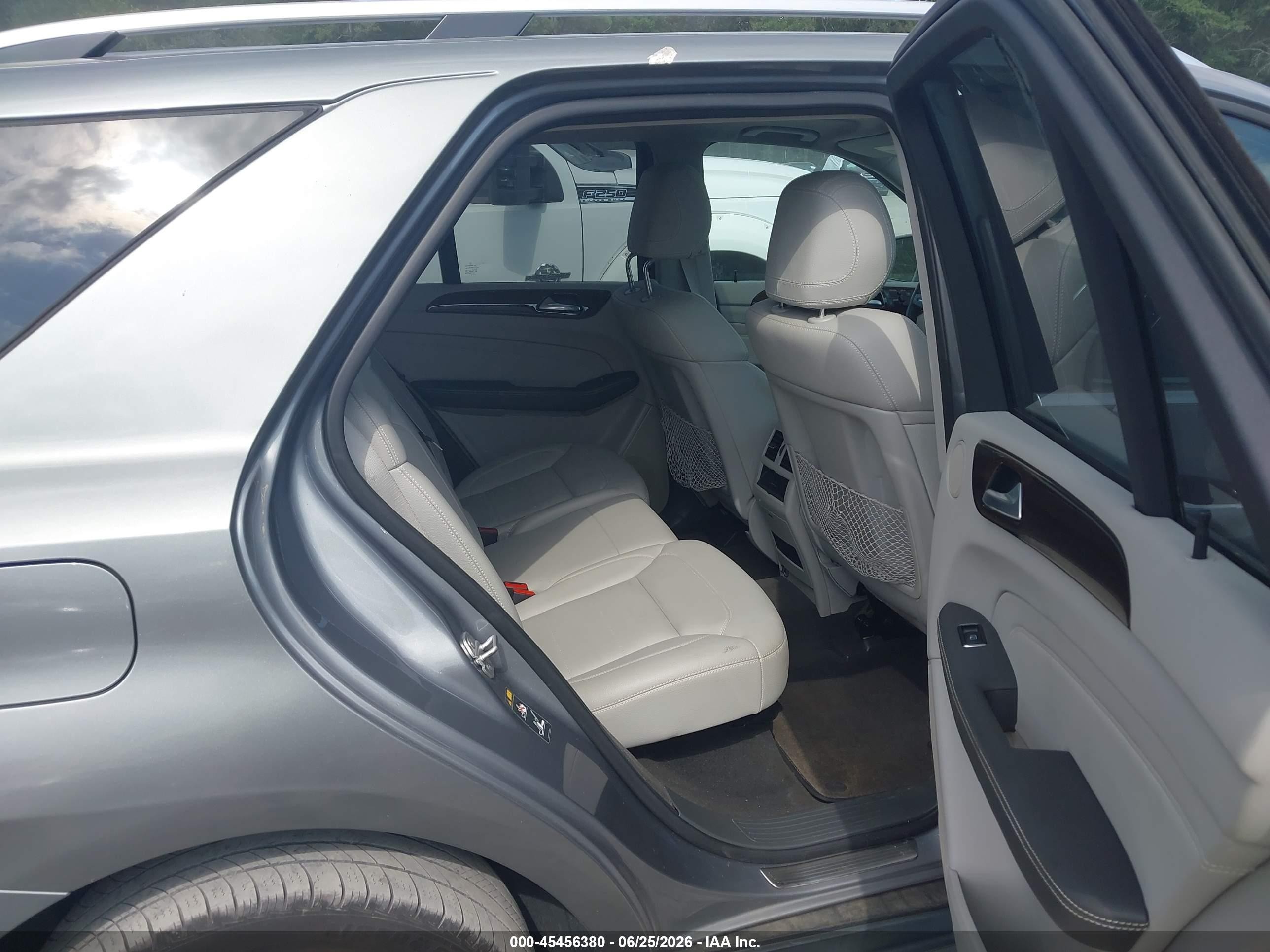 2012 Mercedes-benz Ml 350 4matic Gray vin: 4JGDA5HB4CA067096