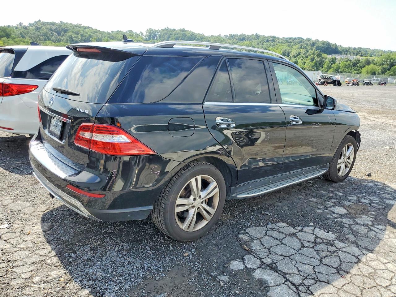 2013 Mercedes-benz Ml 350 4matic Black vin: 4JGDA5HB4DA140680