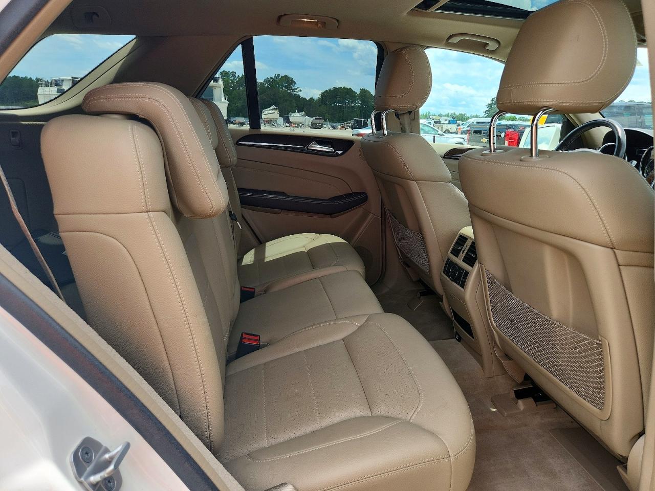 2013 Mercedes-benz Ml 350 4matic White vin: 4JGDA5HB4DA201297