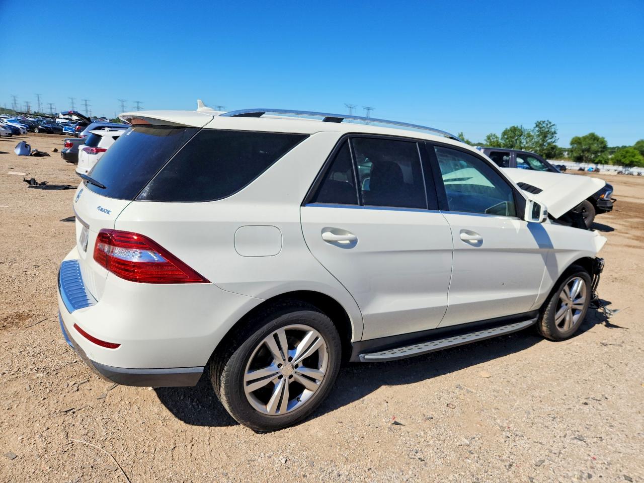 2013 Mercedes-benz Ml 350 4matic White vin: 4JGDA5HB4DA206984