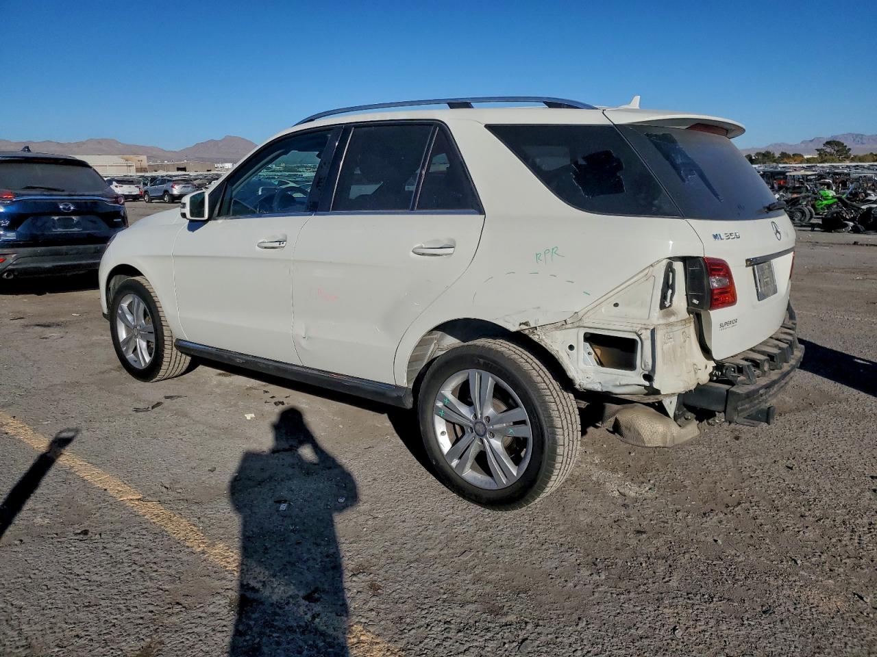 2013 Mercedes-benz Ml 350 4matic White vin: 4JGDA5HB4DA211781