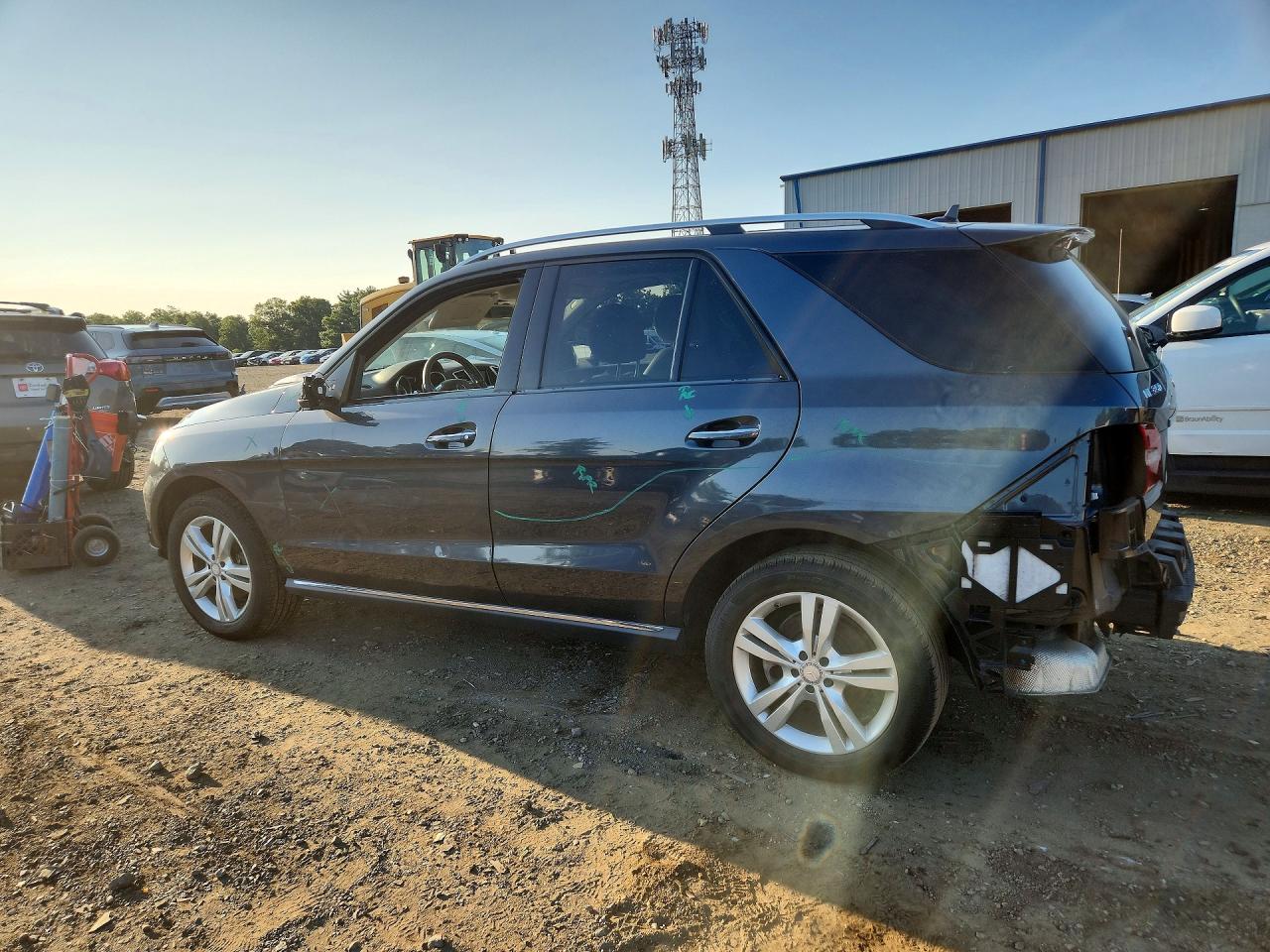 2014 Mercedes-benz Ml 350 4matic Gray vin: 4JGDA5HB4EA323692