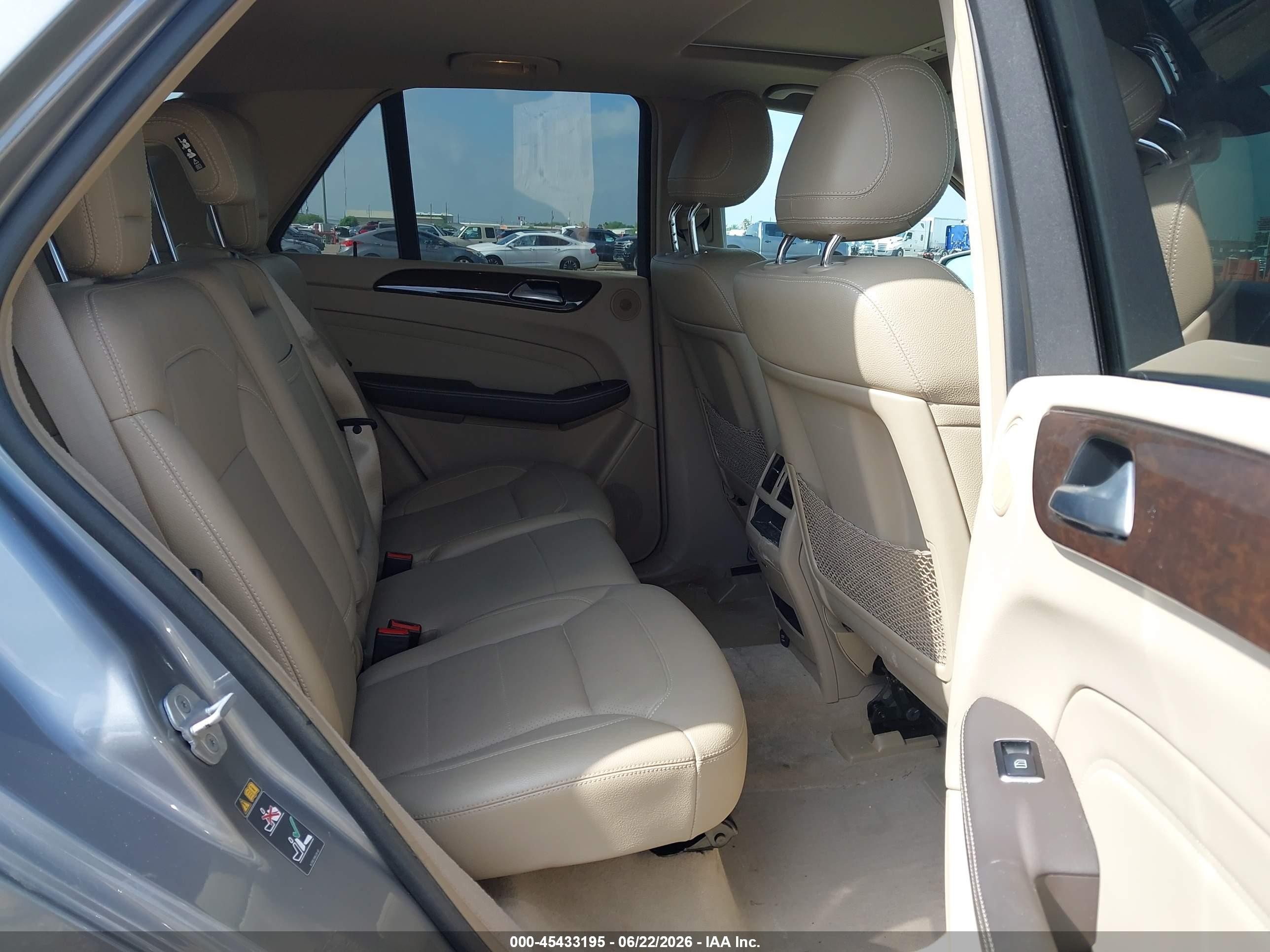 2014 Mercedes-benz Ml 350 4matic Gray vin: 4JGDA5HB4EA429169